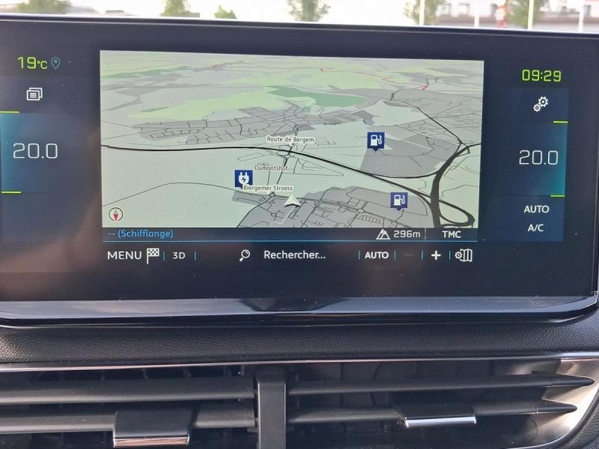 PEUGEOT 3008 HYBRID 225ch Allure Pack e-EAT8 (2022) - Foto 9