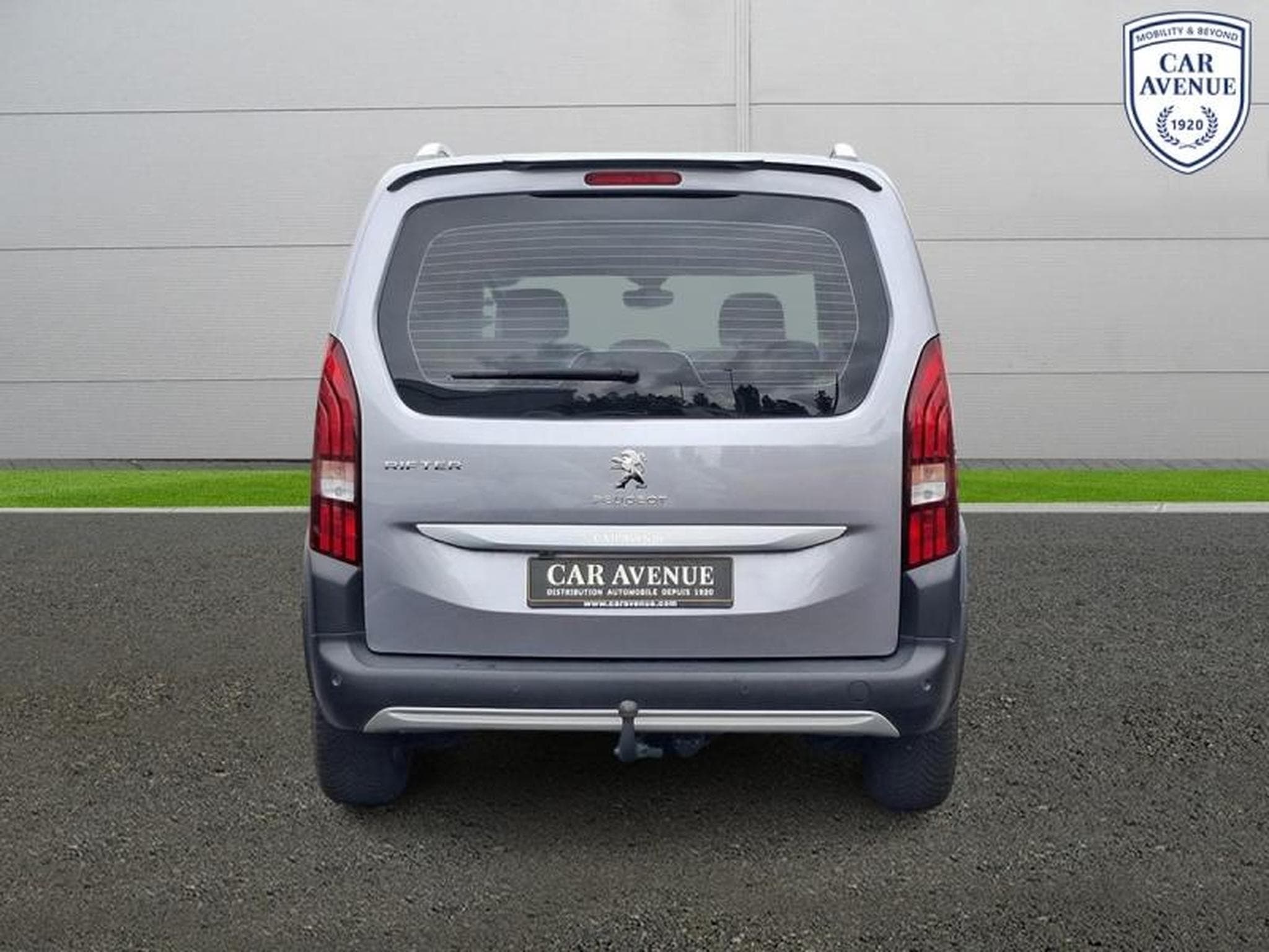 PEUGEOT Rifter 1.2 PureTech 130ch S&S Standard Allure Pack EAT8 (2021) - Foto 4