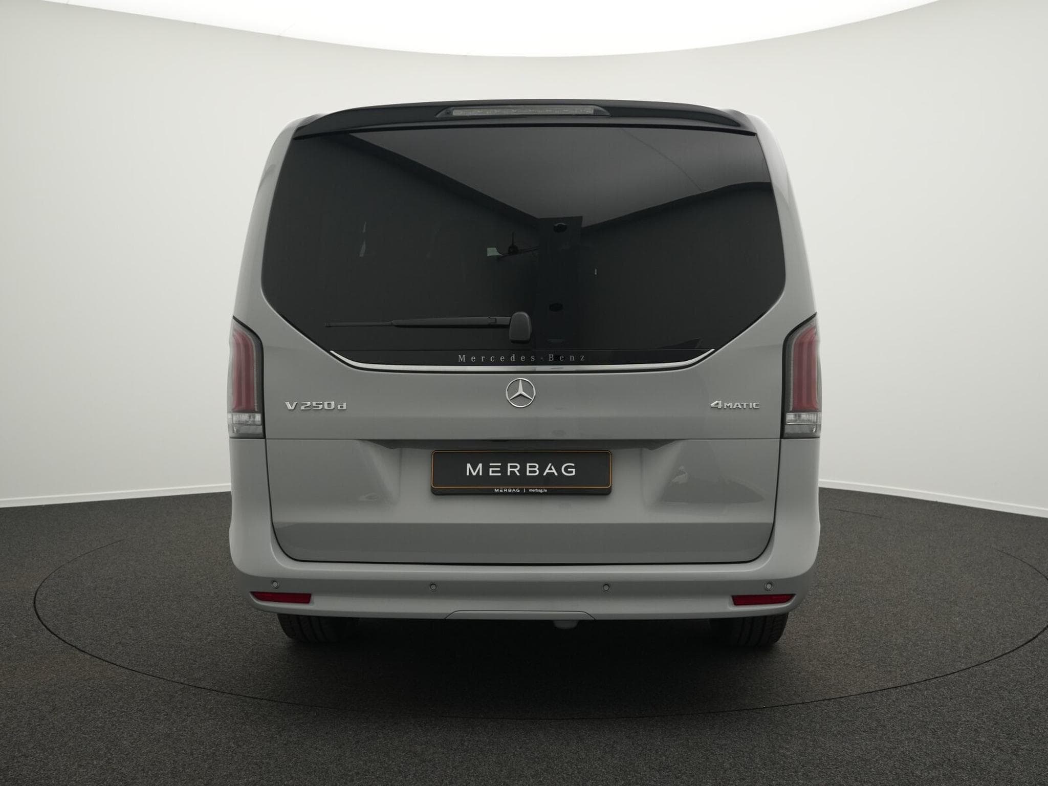 Mercedes V d 4MATIC STYLE Lang (2025) - Photo 4