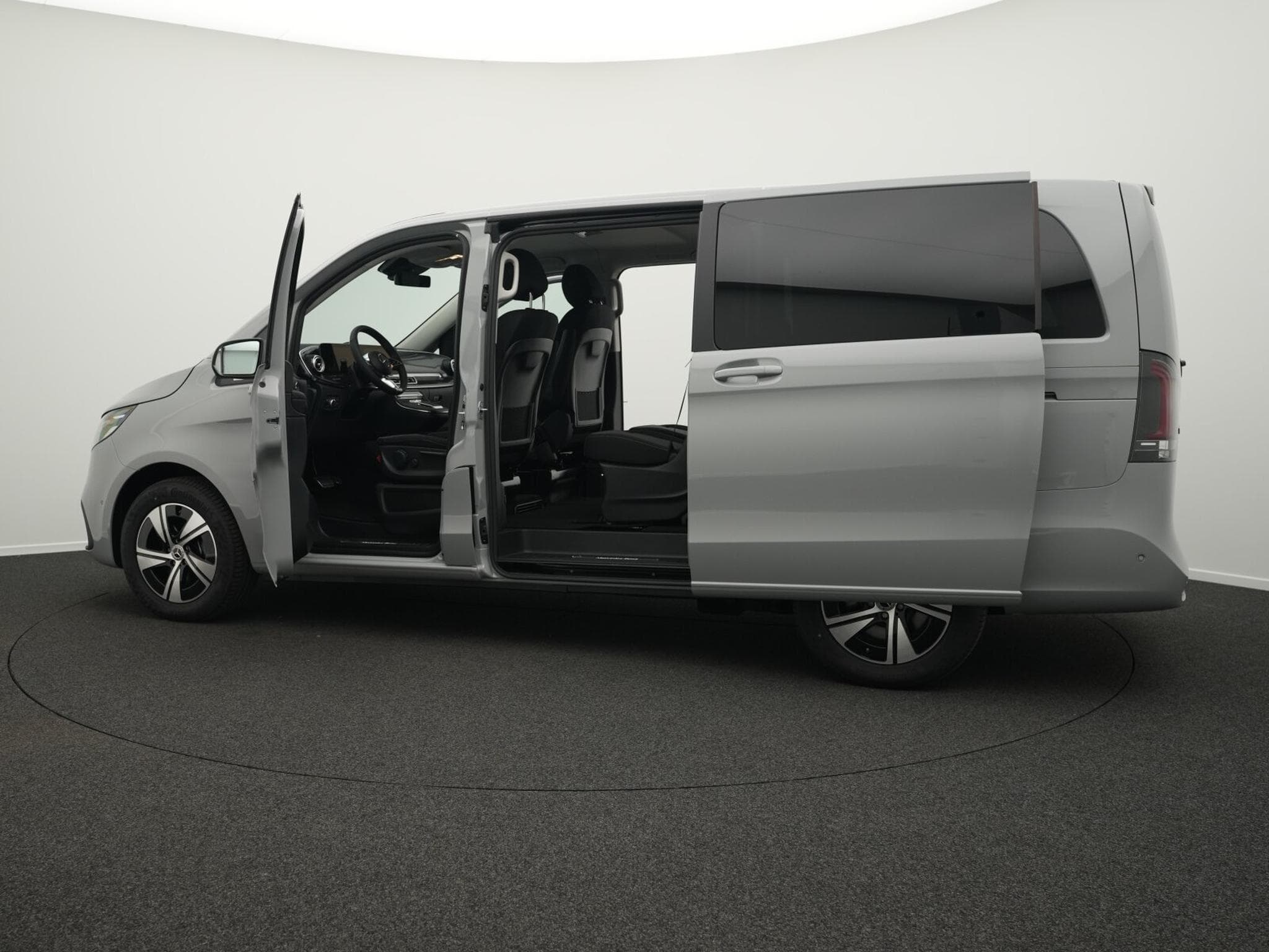 Mercedes V d 4MATIC STYLE Lang (2025) - Photo 14