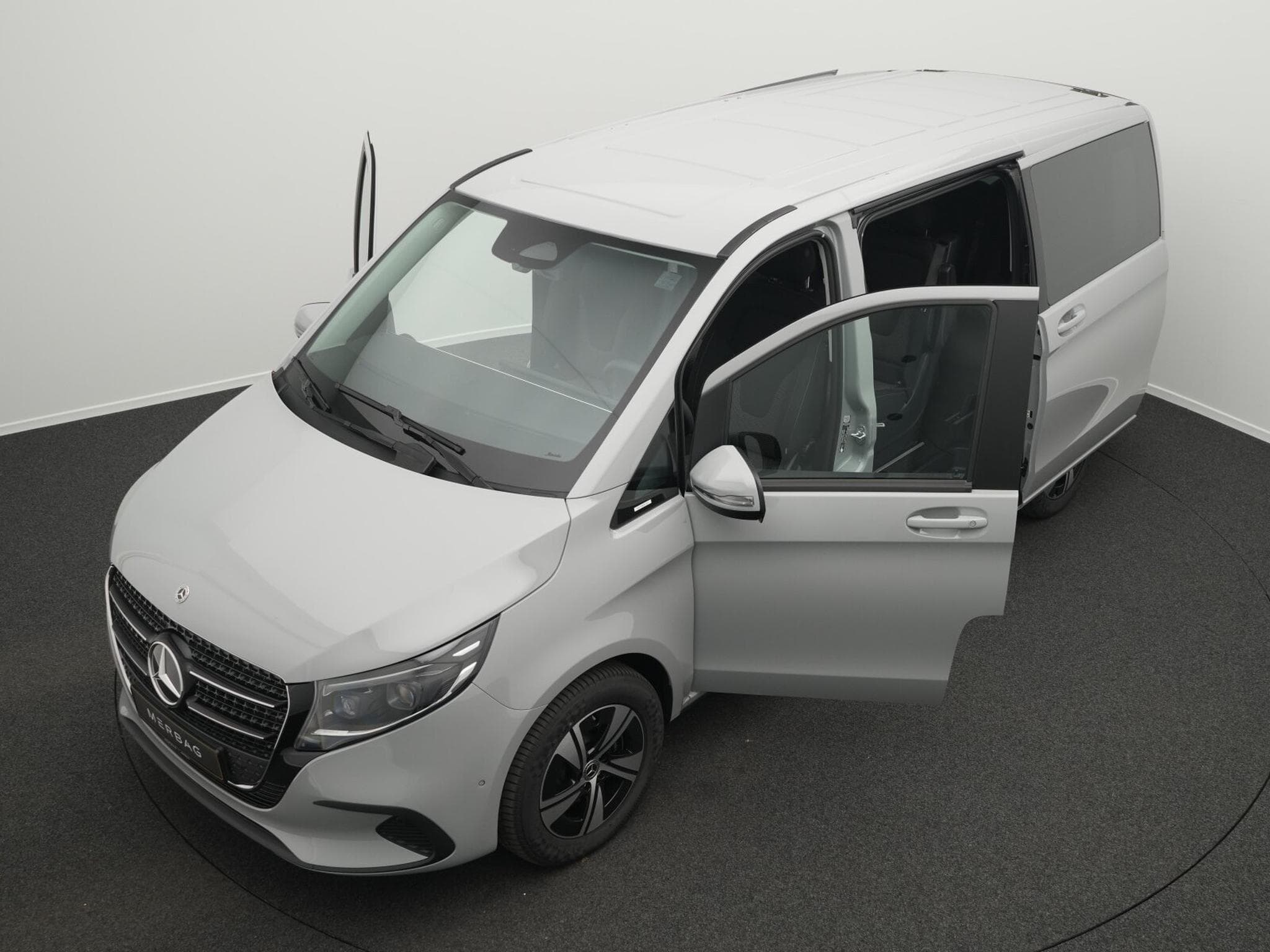 Mercedes V d 4MATIC STYLE Lang (2025) - Photo 12