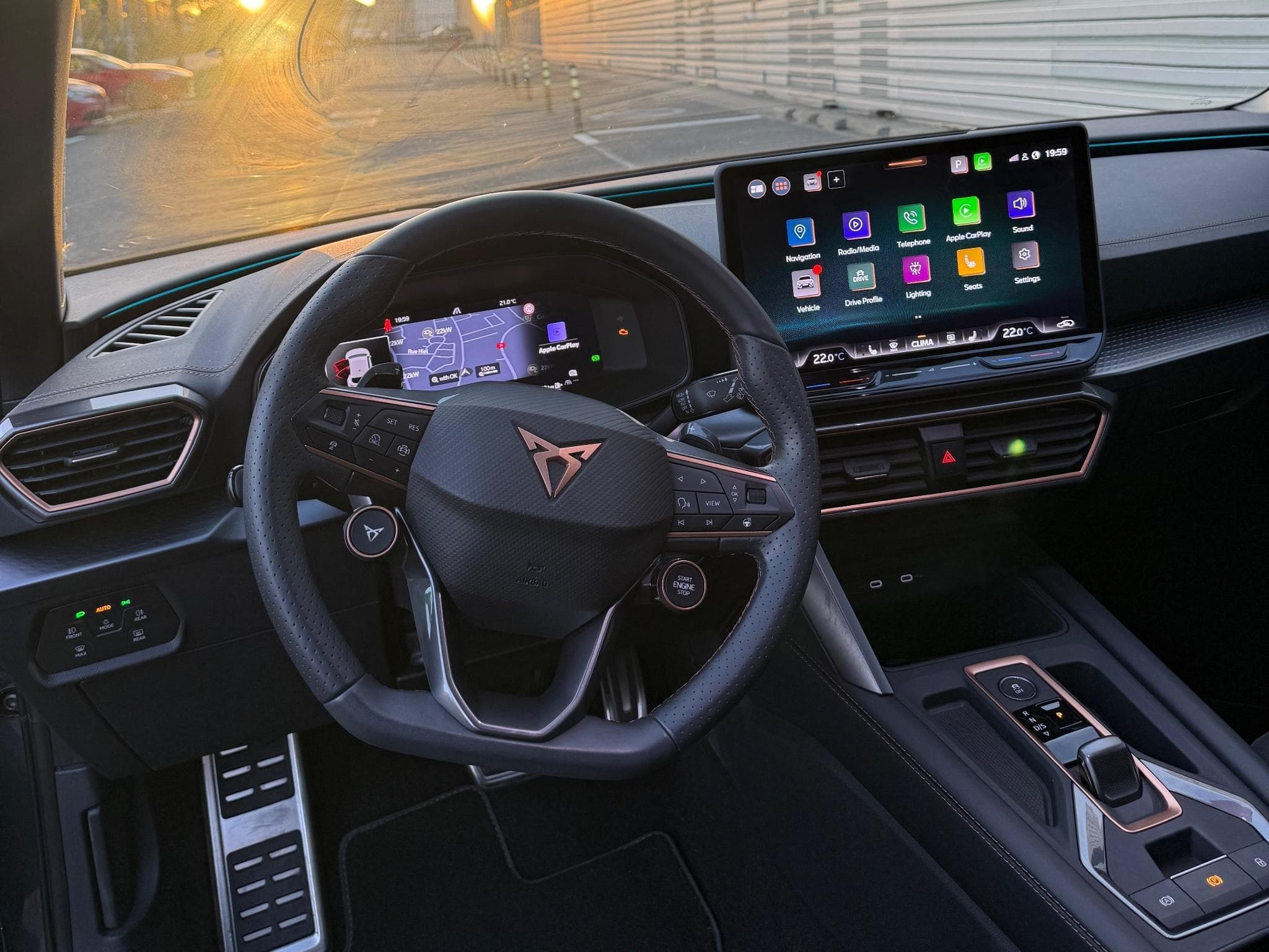 Cupra Leon CUPRA Leon 1.5 eTSI DSG7 110KW/150 ch (2025) - Photo 8