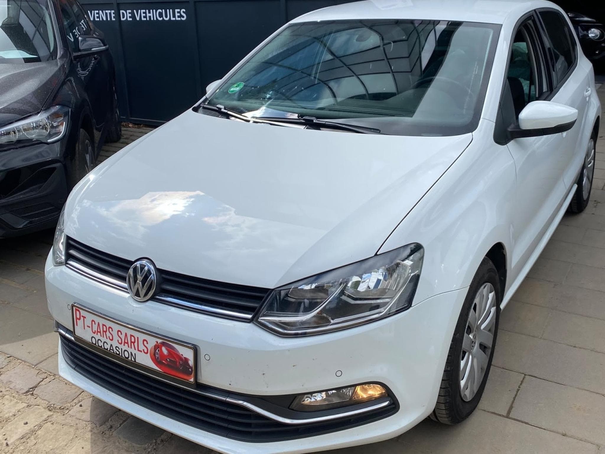 VW Polo 1.2 tsi 90 (2015) - Photo 1