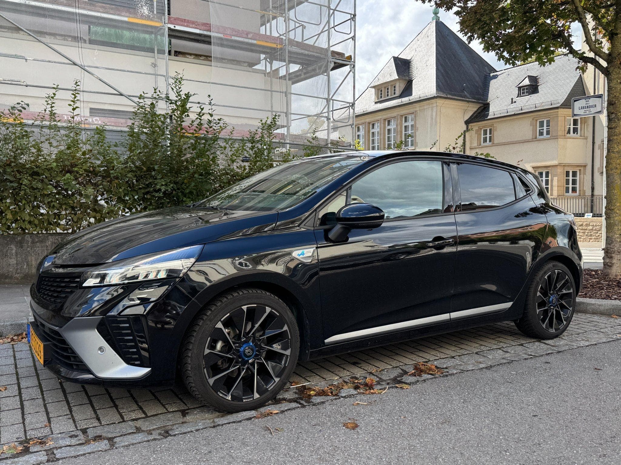 Renault Clio 5 Esprit Alpine E-Tech full hybrid 145cv (2024) - Photo 2