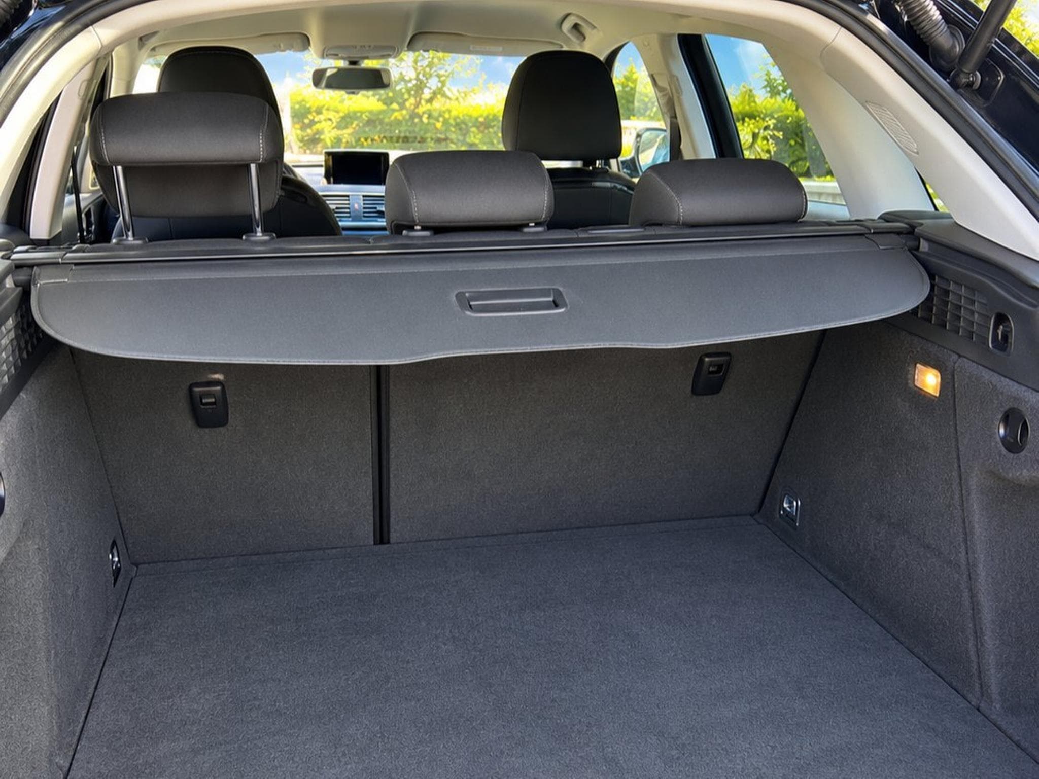 Audi Q3 Q3 Ambiente TDI 2.0 (2015) - Photo 8