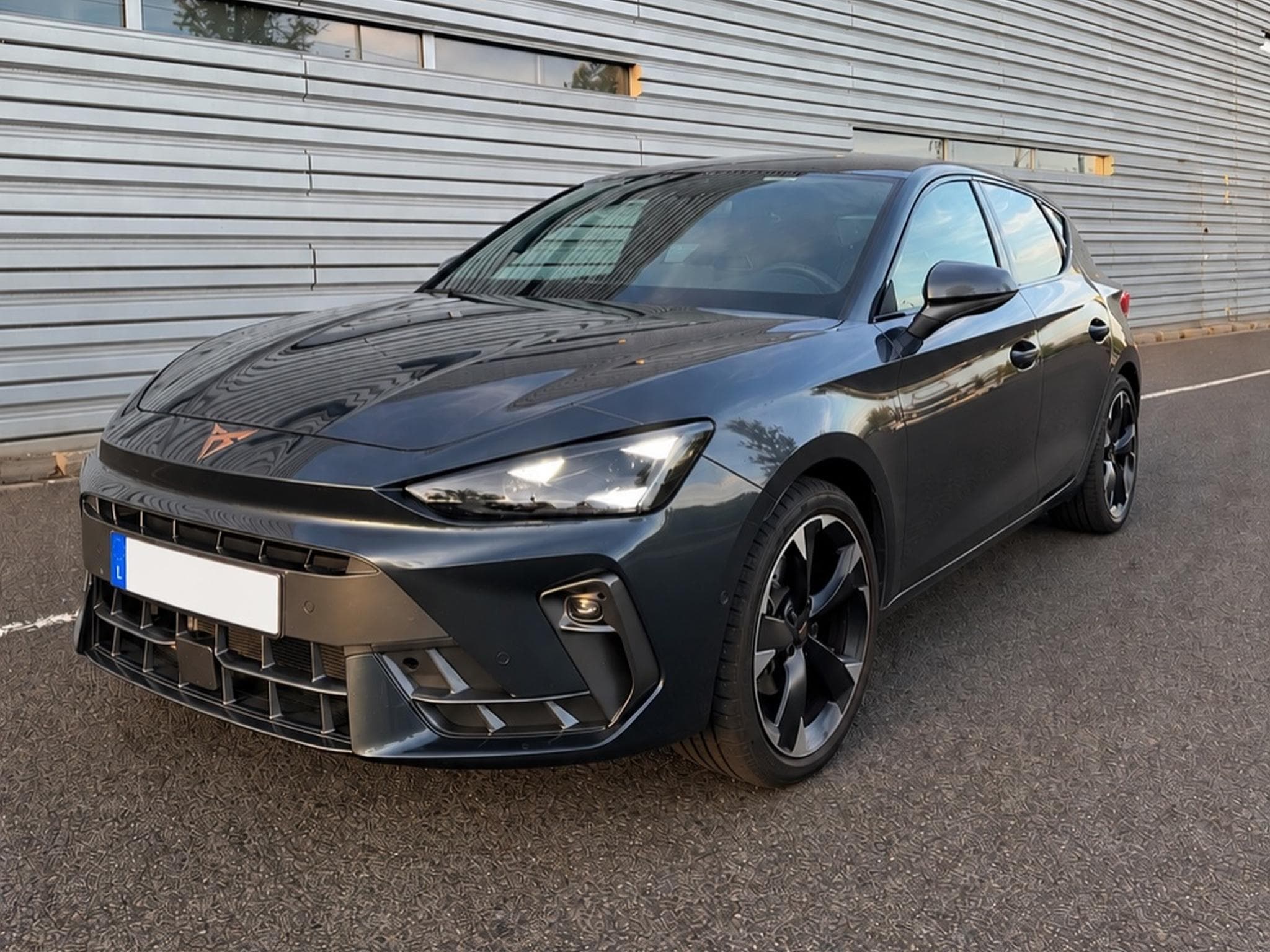 Cupra Leon CUPRA Leon 1.5 eTSI DSG7 110KW/150 ch (2025) - Photo 11