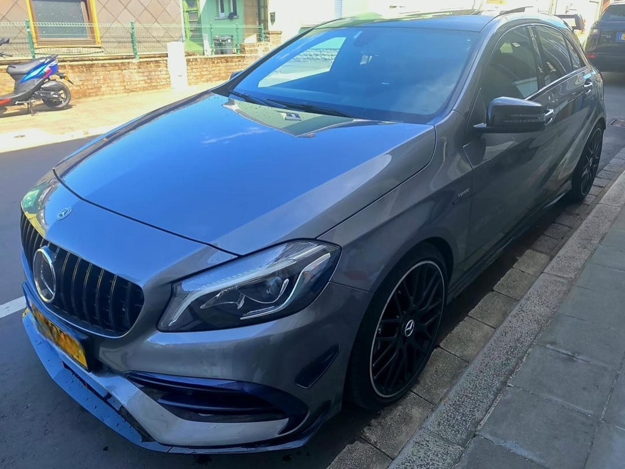Mercedes A 45 AMG (2017) - Foto 1