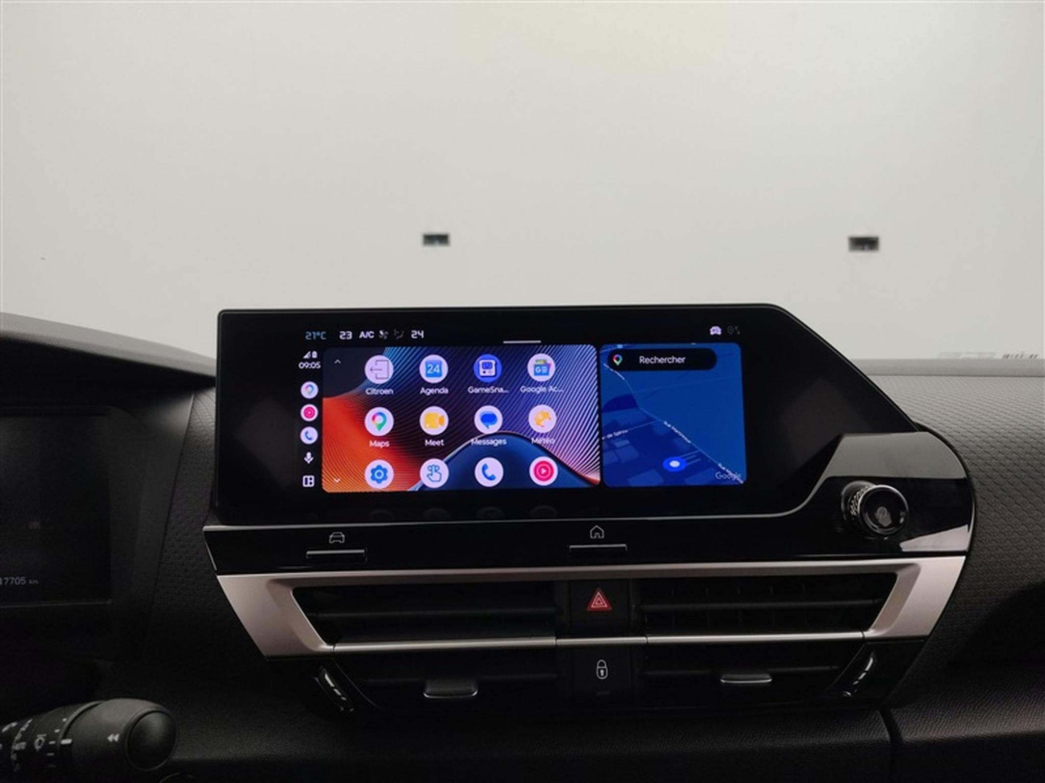 Citroën C4 X 1.2 Hybrid 145cv EAT8 Max NAVI / FULL LED / CUIR / CAMERA (2025) - Photo 20
