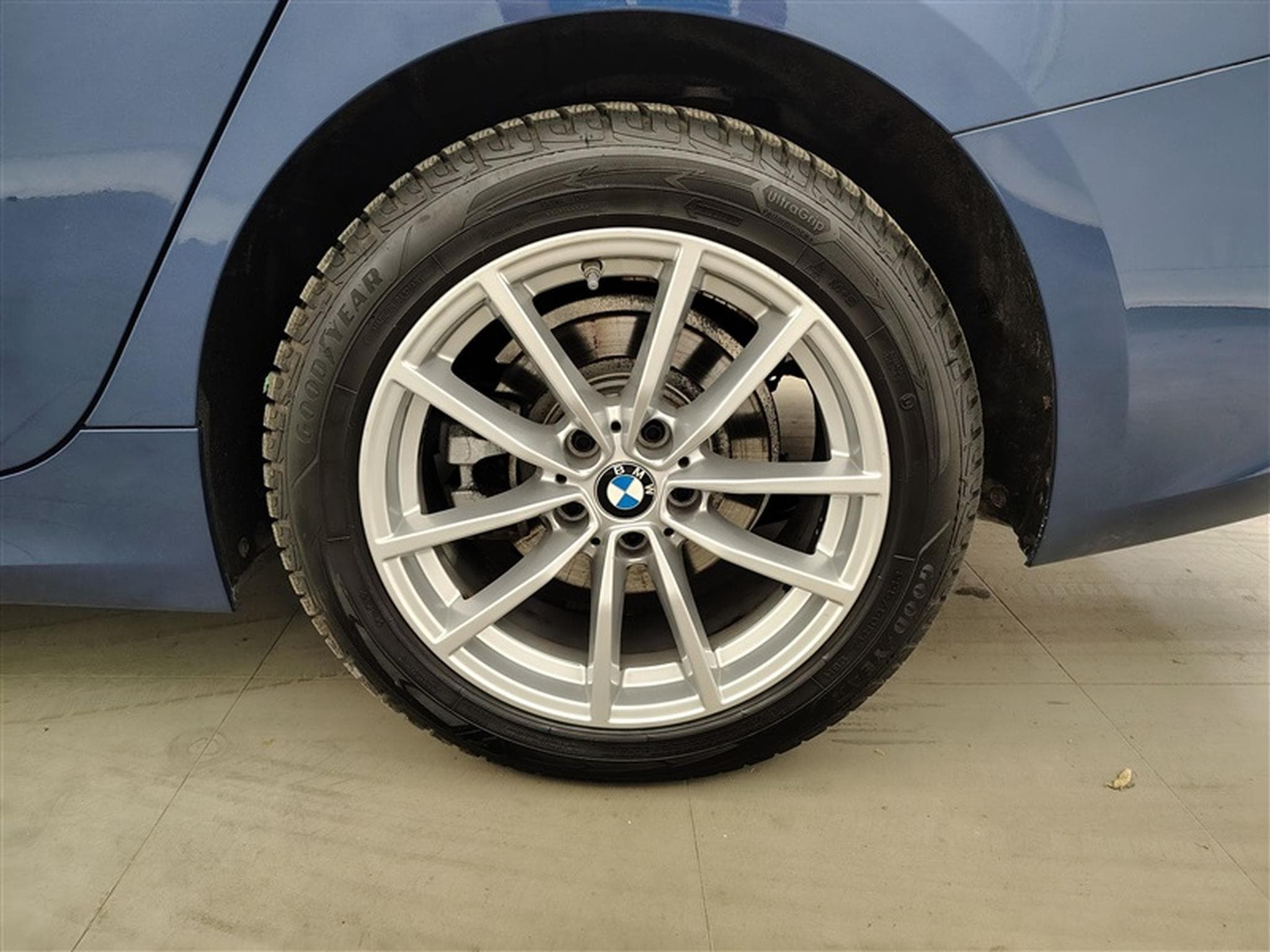 BMW 318 318 d Business CUIR/NAVI/FULL LED/JA/PDC AV AR (2022) - Photo 6