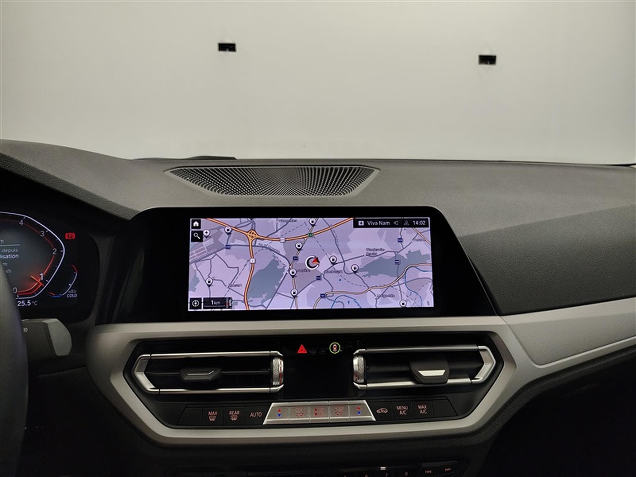 BMW 318 318 d Business CUIR/NAVI/FULL LED/JA/PDC AV AR (2022) - Photo 11