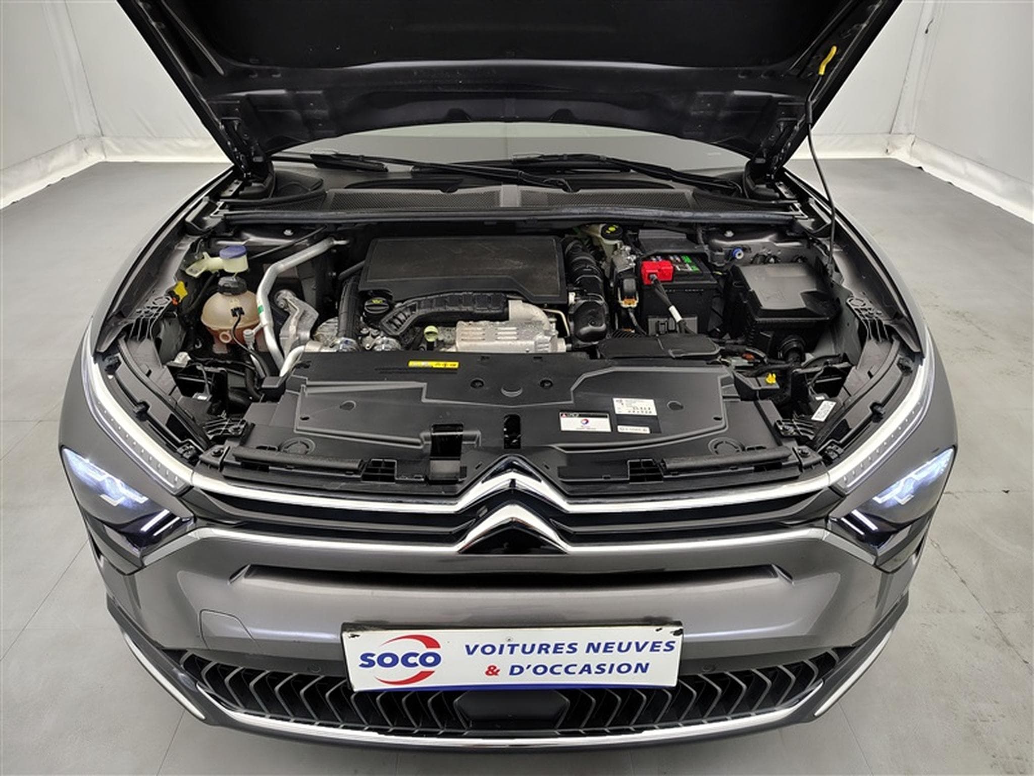 Citroën C5 X 1.2 PureTech 130cv EAT8 Plus NAVI / FULL LED / CUIR / JA 19" (2024) - Photo 18