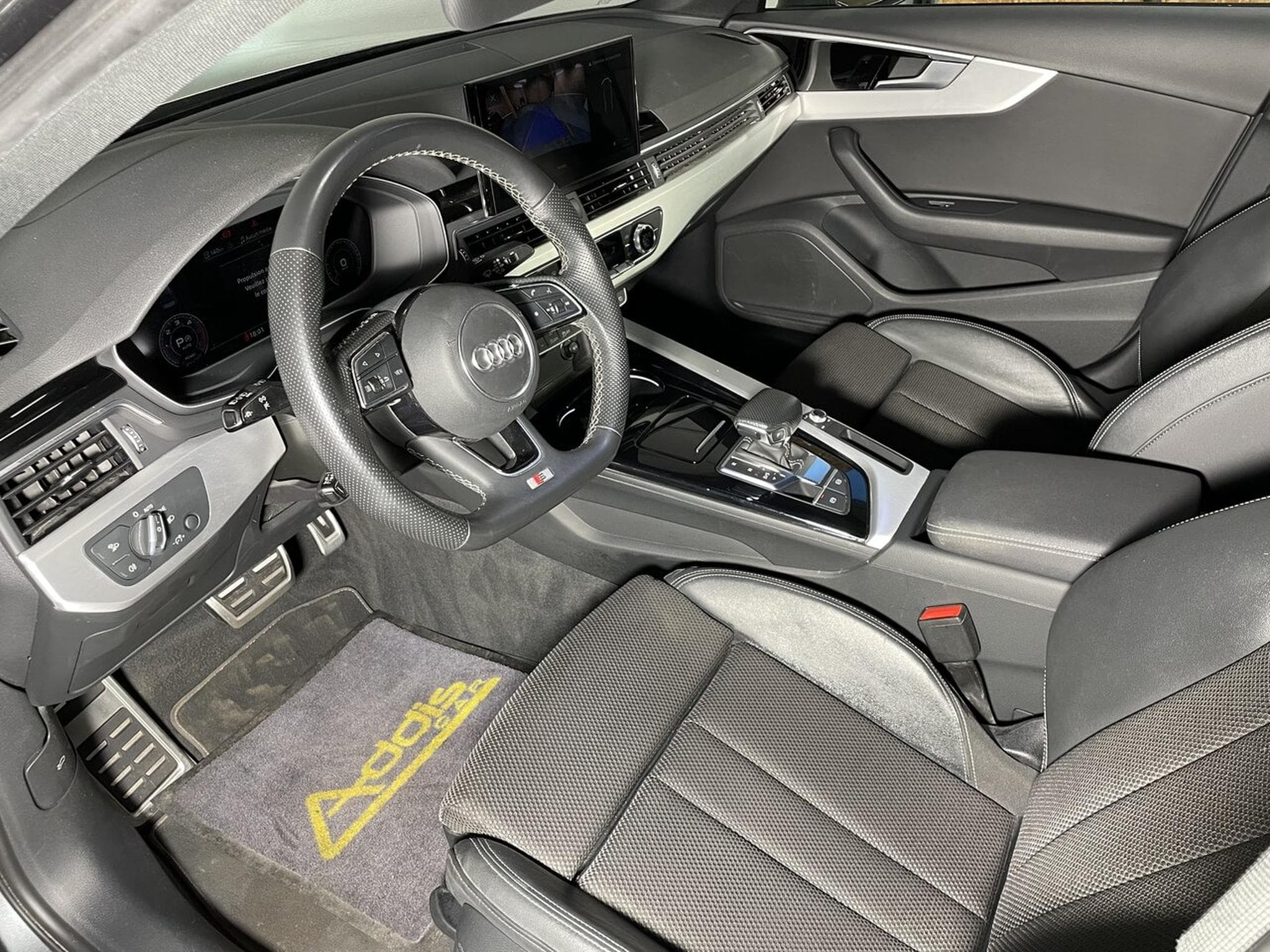 Audi A4 40 TDI 204 CV S-TRONIC 7 S LINE VIRTUAL COCKPIT (2022) - Photo 11