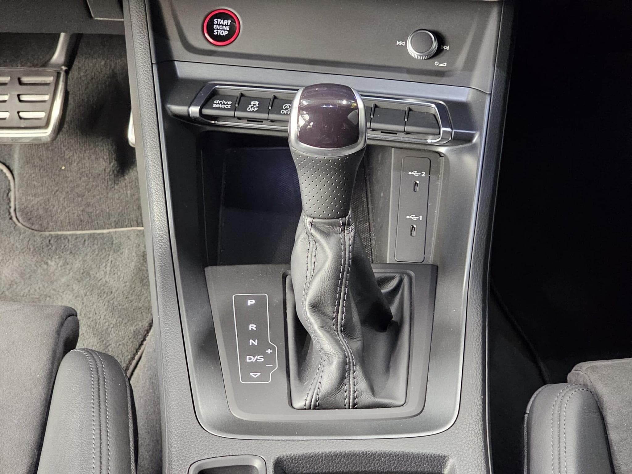Audi RSQ3 Sportback 400CH (2021) - Photo 13