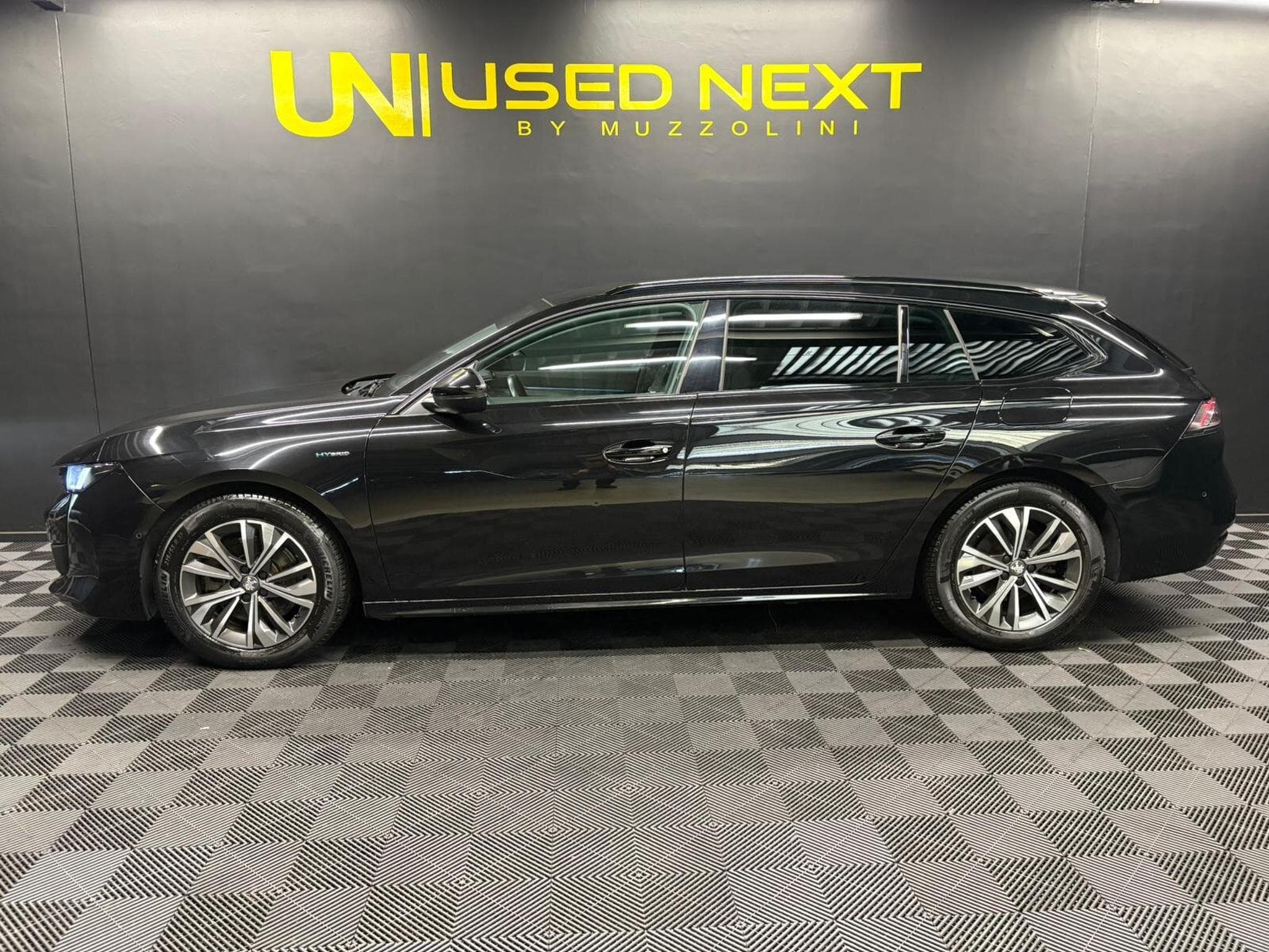 Peugeot 508 SW Allure Pack PHEV 225cv (2022) - Photo 3
