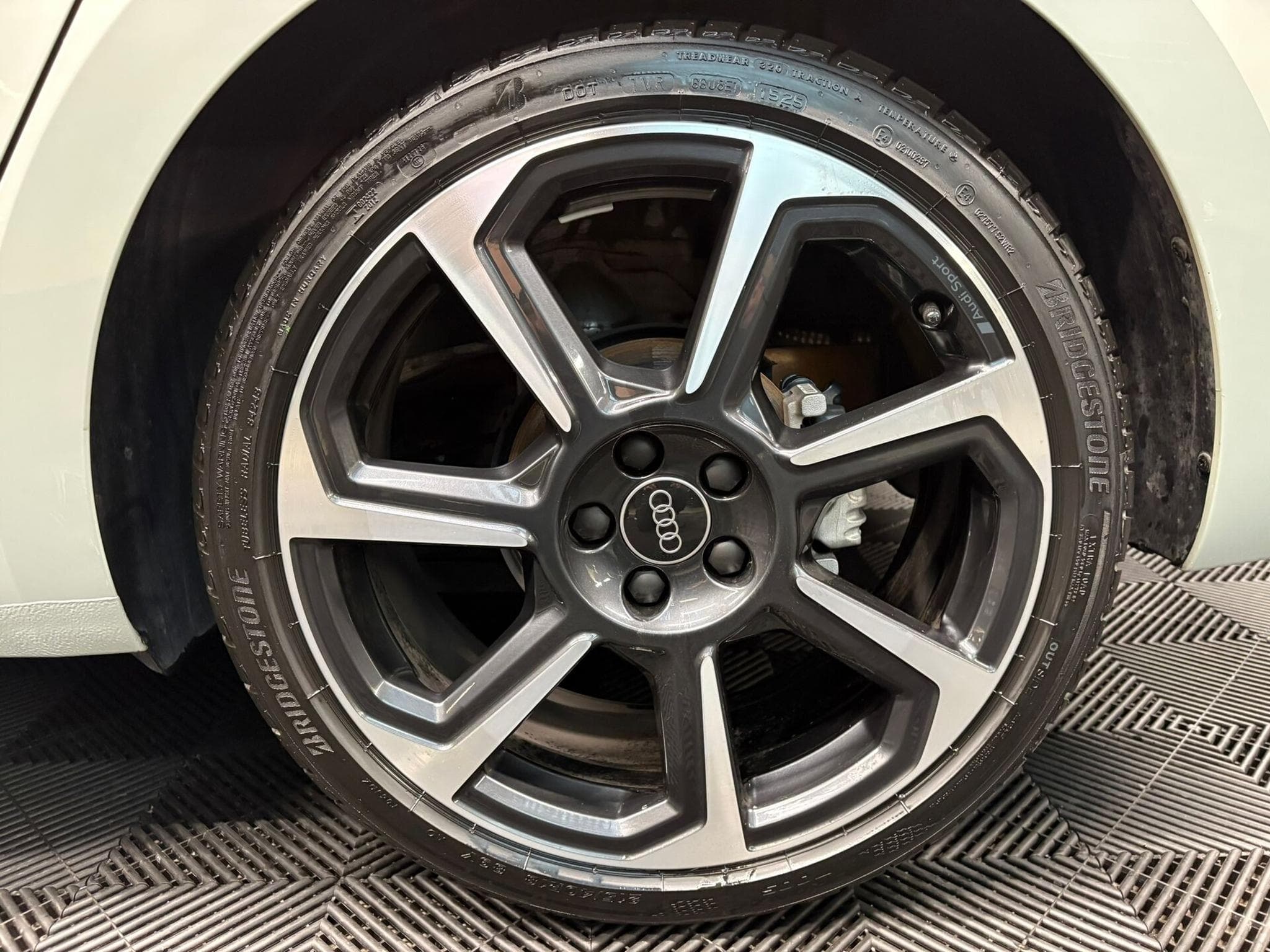 Audi A1 30 TFSI 115cv S-TRONIC Black Edition CAMERA/ECLAIRAGE D'AMBI (2025) - Photo 6