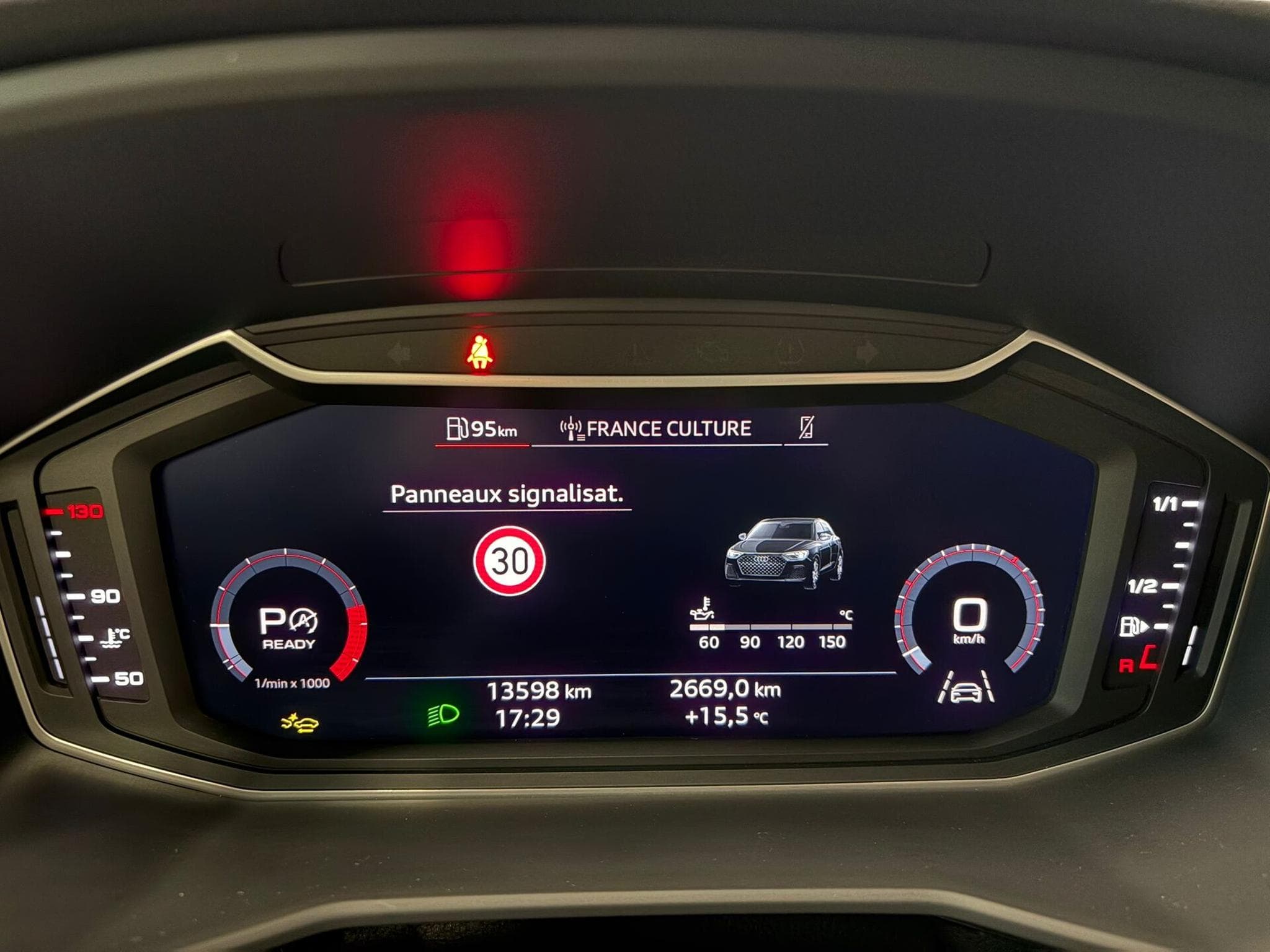 Audi A1 30 TFSI 115cv S-TRONIC Black Edition CAMERA/ECLAIRAGE D'AMBI (2025) - Photo 7