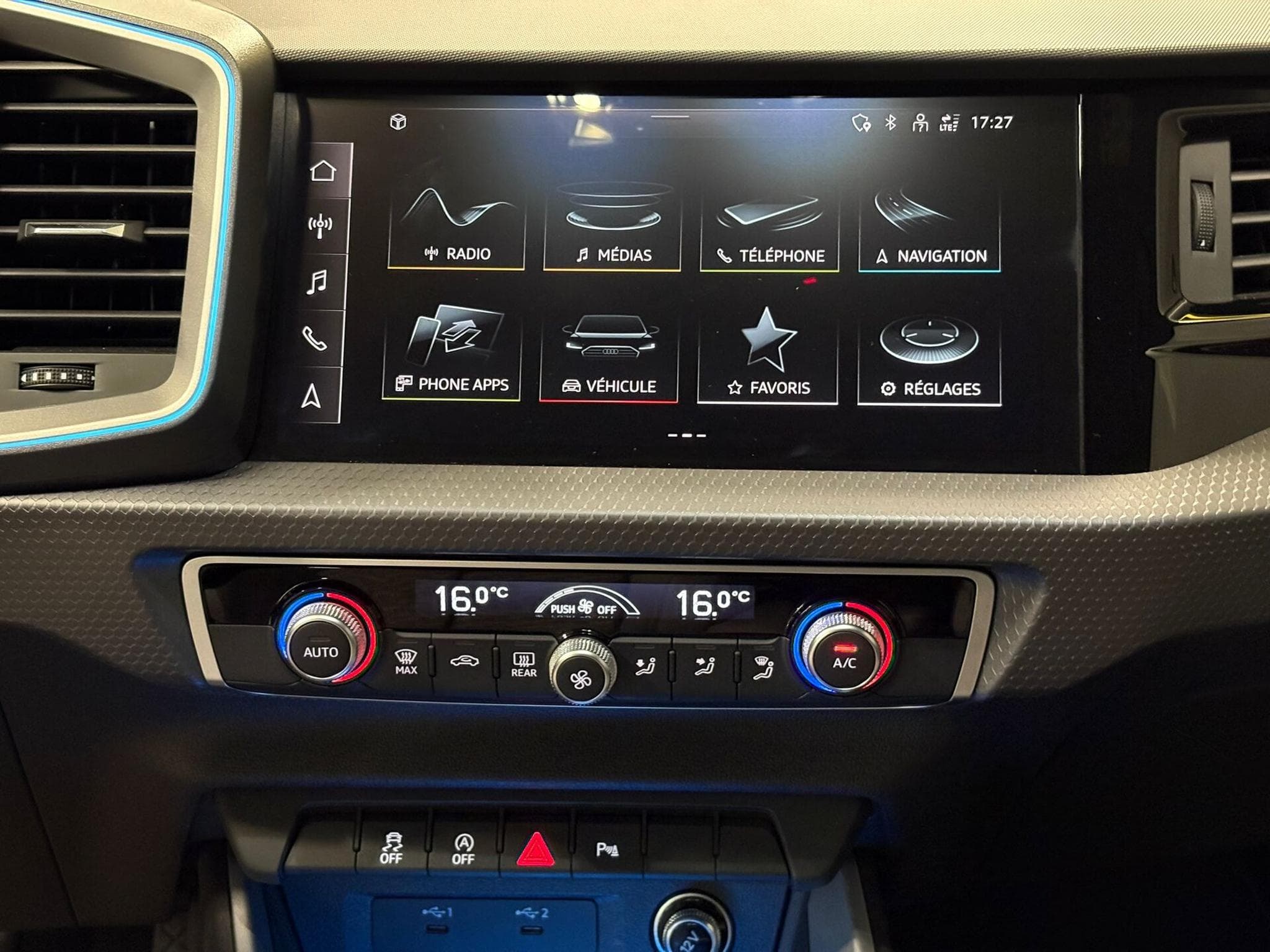 Audi A1 30 TFSI 115cv S-TRONIC Black Edition CAMERA/ECLAIRAGE D'AMBI (2025) - Photo 11