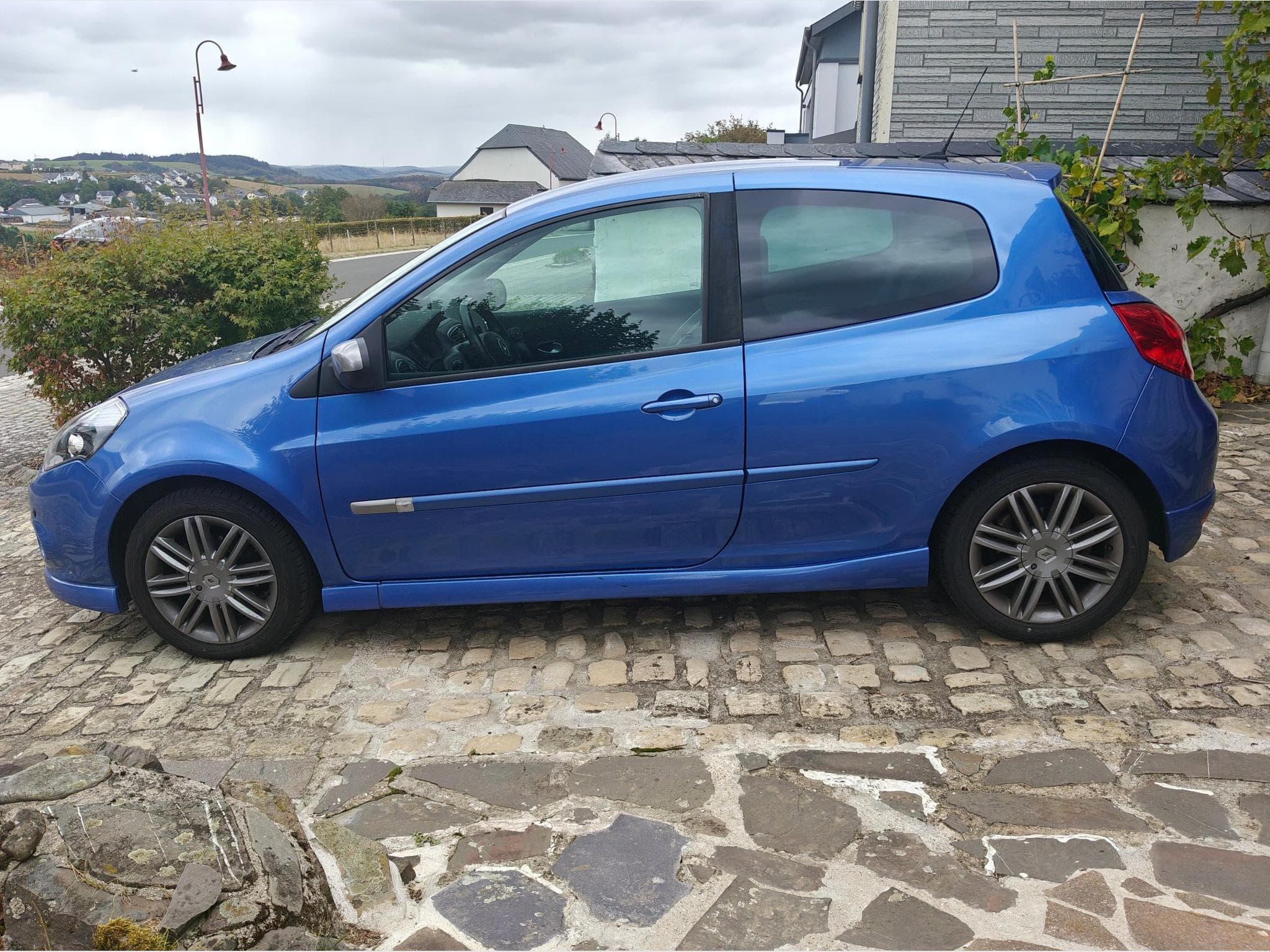 Renault Clio GT Line (2011) - Photo 2