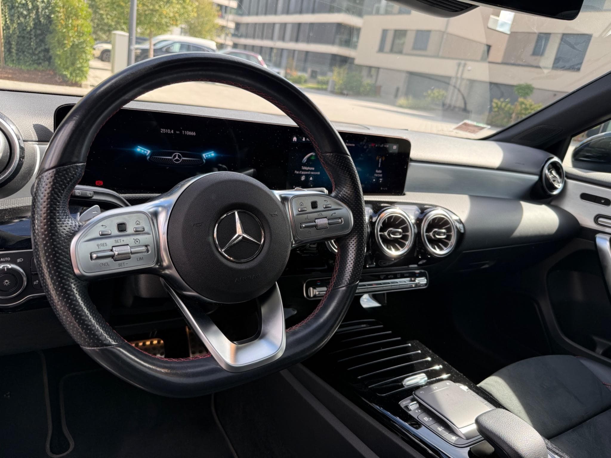 Mercedes A 200 AMG-Line, toit ouvrant (2021) - Foto 11