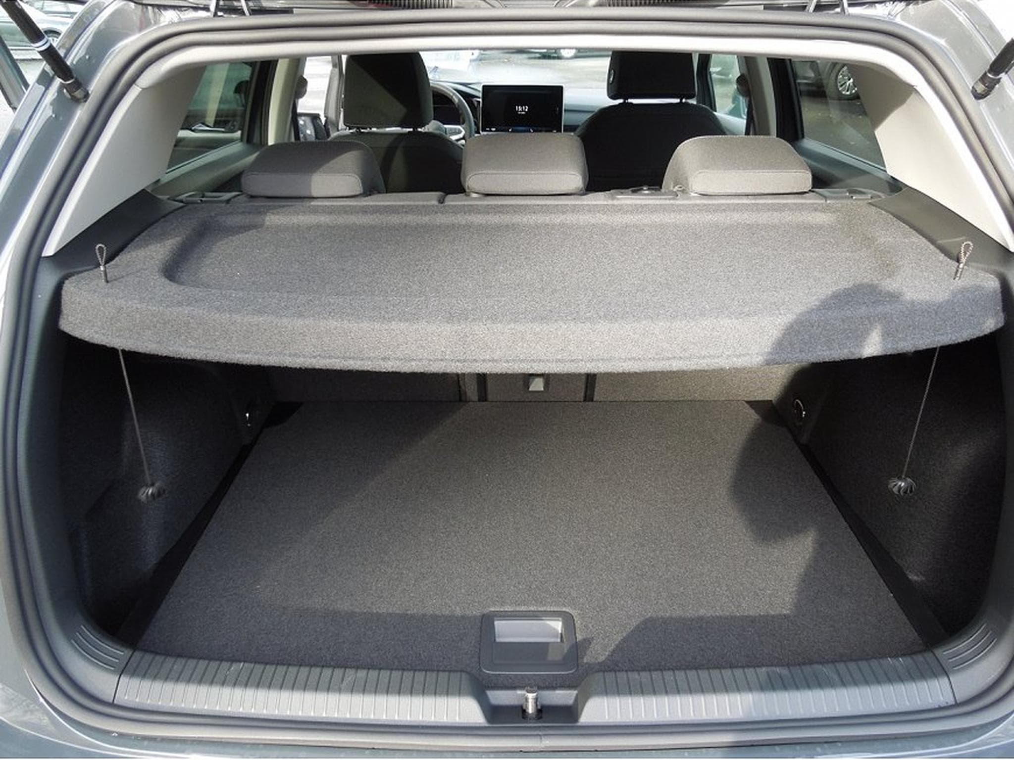 VW Golf (2026) - Photo 13