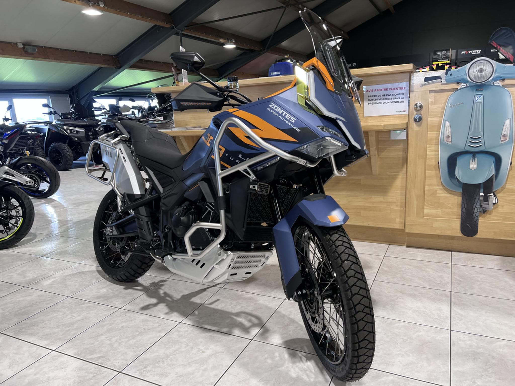 Zontes 703 F 21 + Pack valises offert (2026) - Photo 7