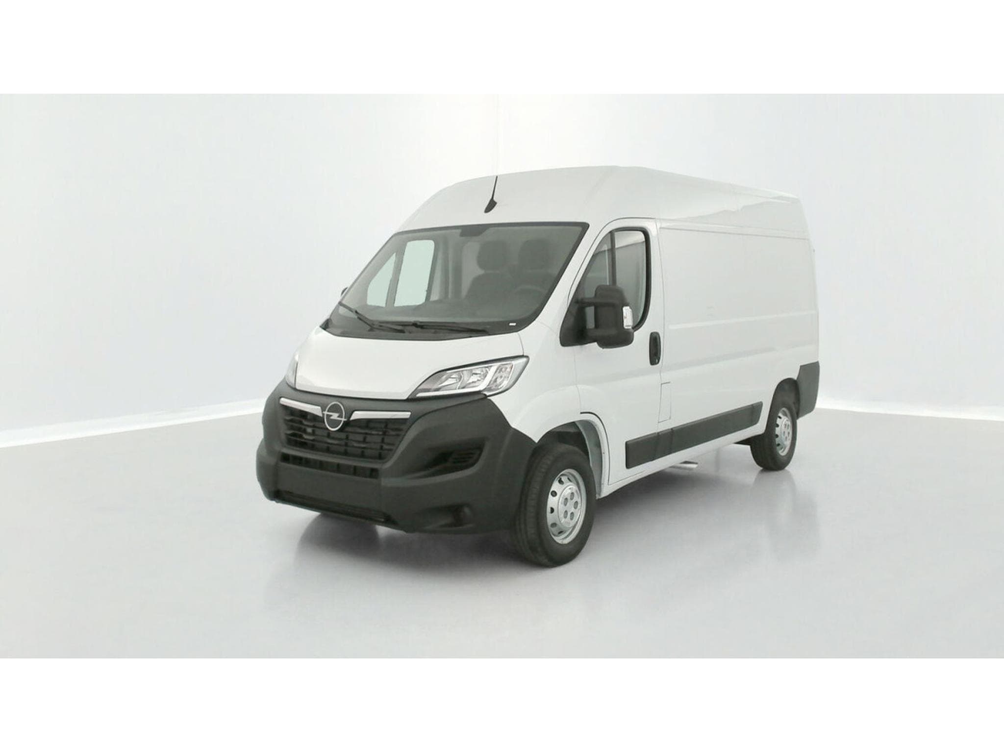 Opel Movano 2.2 BlueHDI 140 L2H2 (2026) - Photo 2