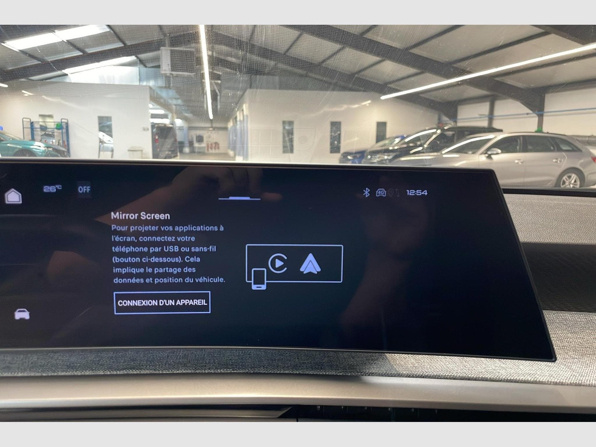 Peugeot 3008 Hybrid 145 e-DCS6 Allure (2025) - Photo 18
