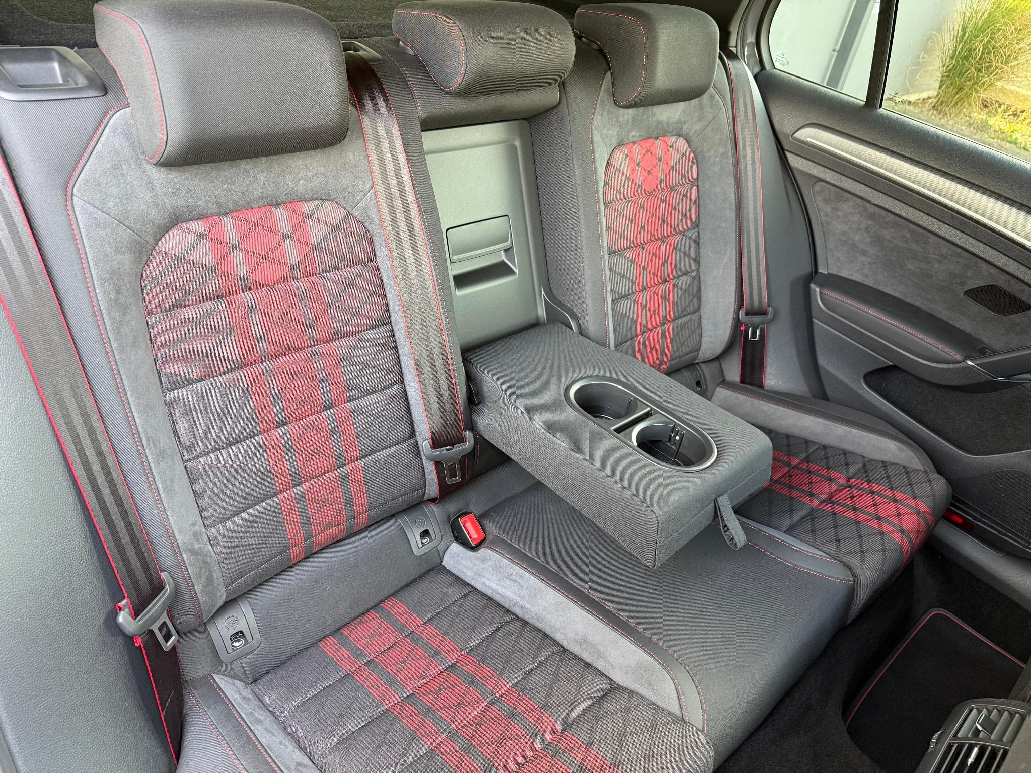 VW Golf VII GTI 2.0 TCR DSG7 290 PS (2019) - Foto 10
