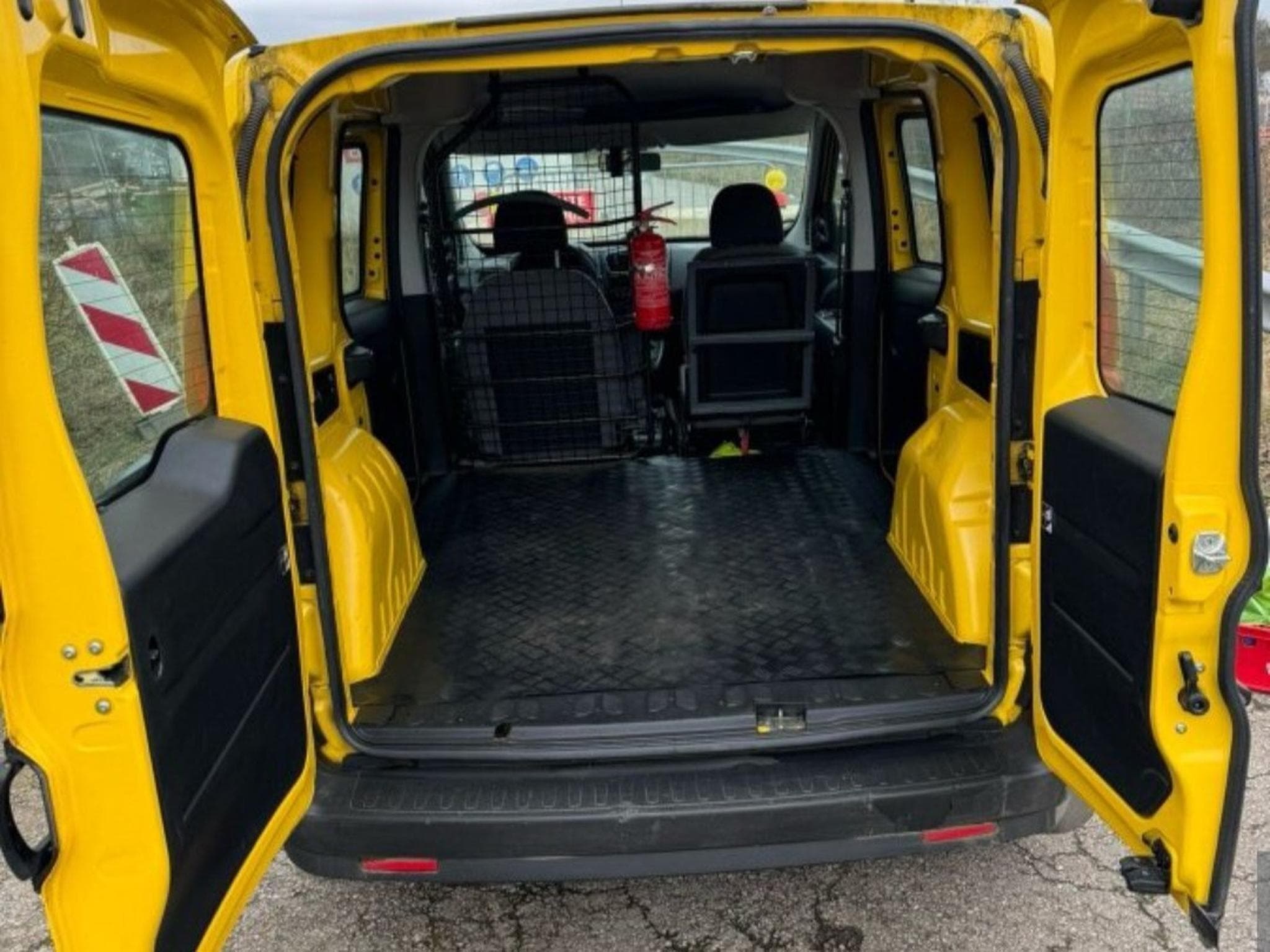 Fiat Doblo Standard (2012) - Photo 2