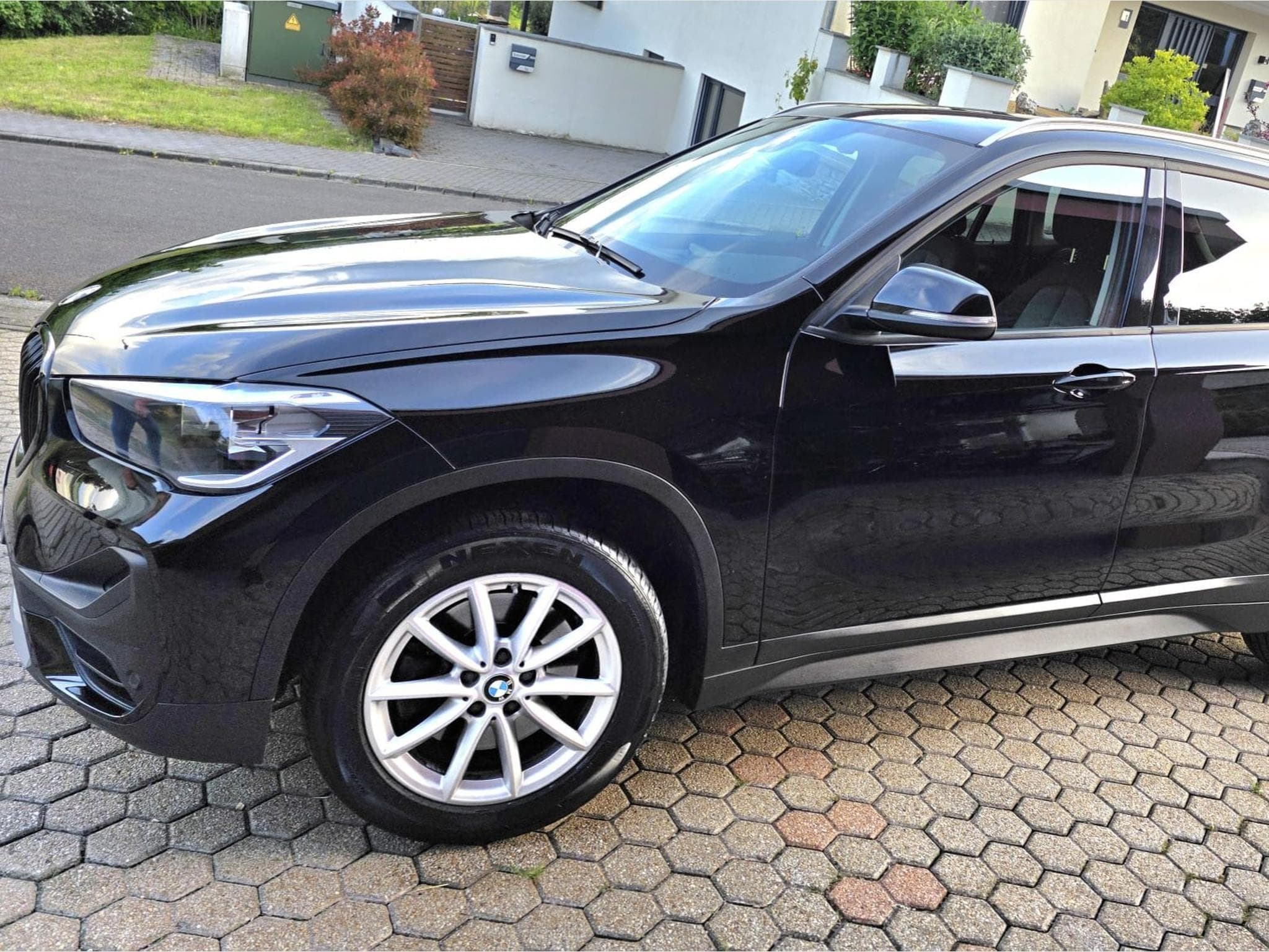 BMW X1 SDrive 20 i Advantage (2020) - Foto 2