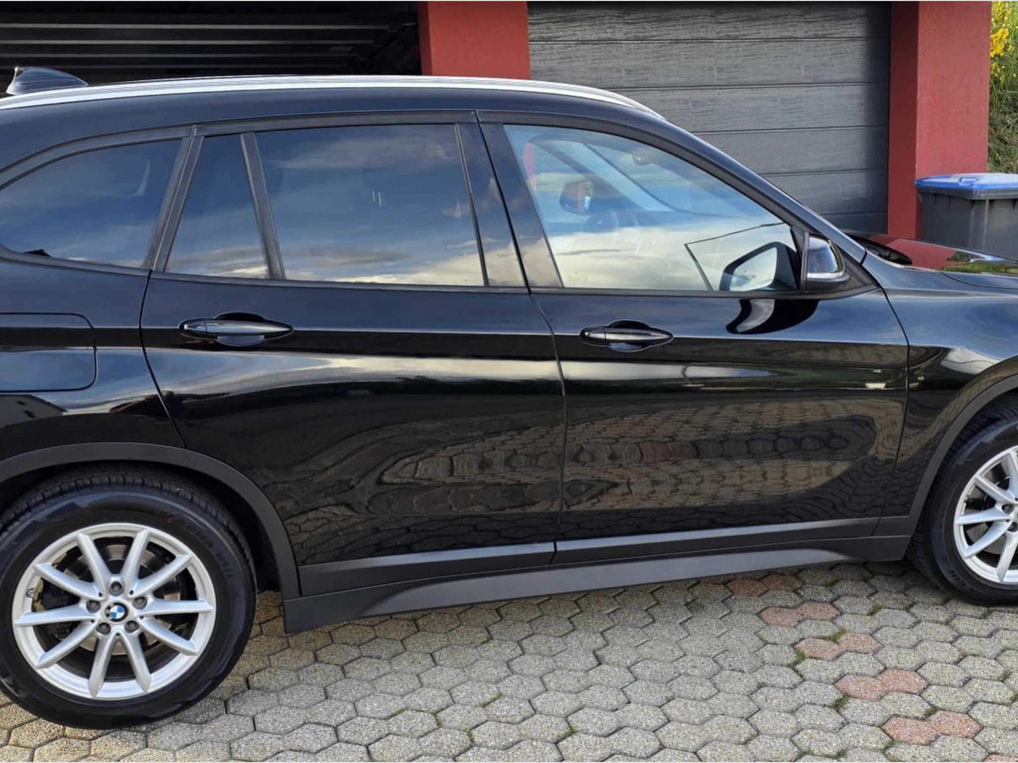 BMW X1 SDrive 20 i Advantage (2020) - Foto 3