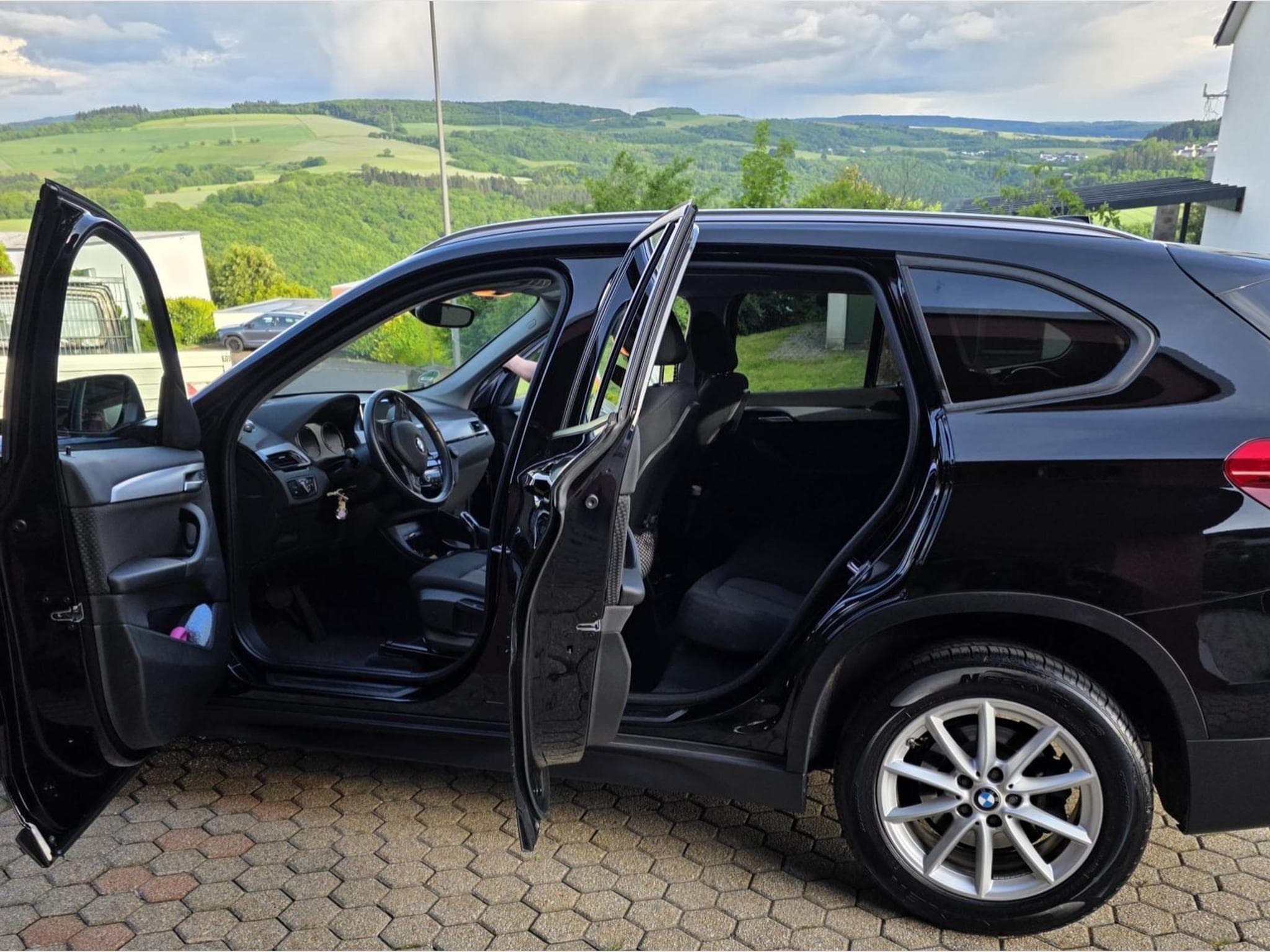 BMW X1 SDrive 20 i Advantage (2020) - Foto 5