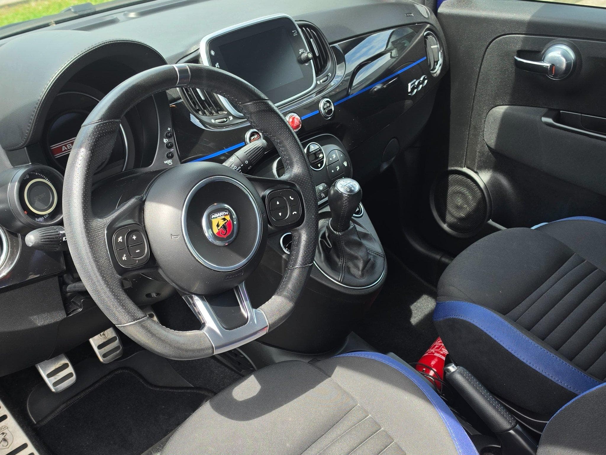 Abarth 595 595 Monster Energy Yamaha (2021) - Photo 2