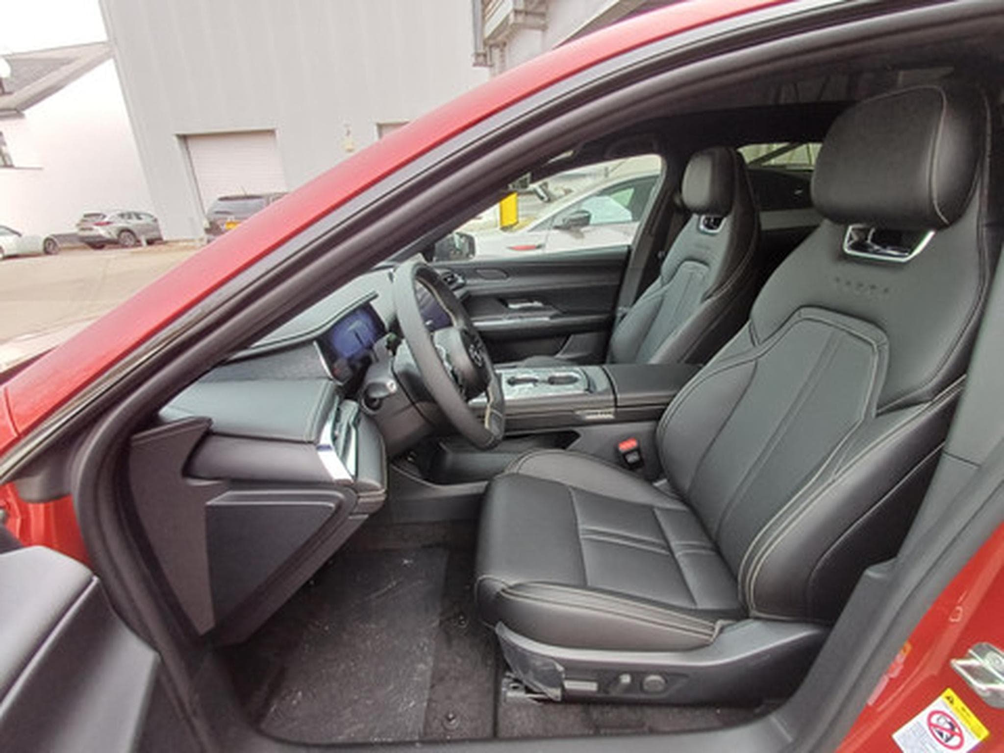 Mazda 6 6e BEV 68.8 kWh 190kW Takumi (2025) - Photo 9