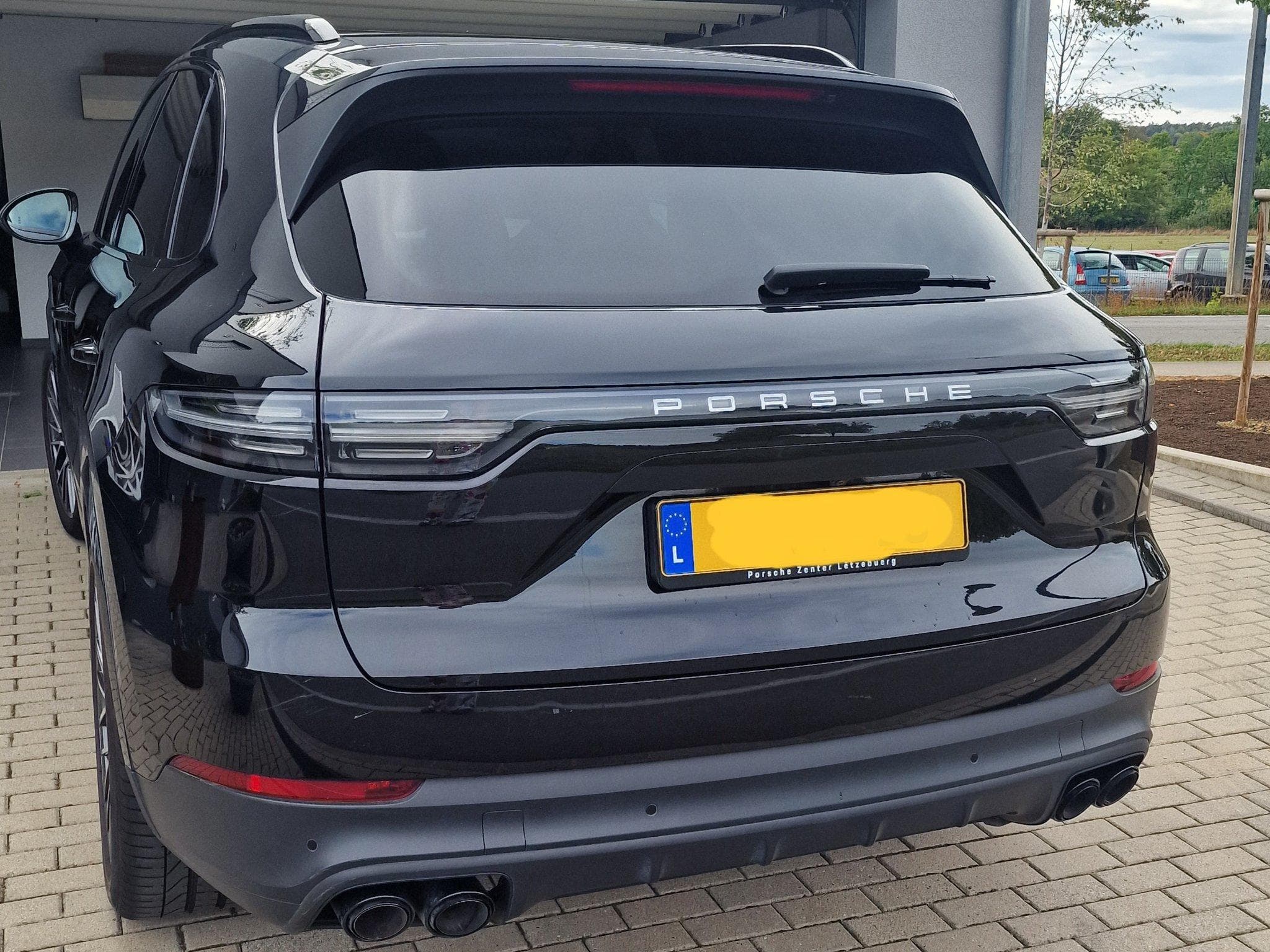 Porsche Cayenne (2023) - Photo 2