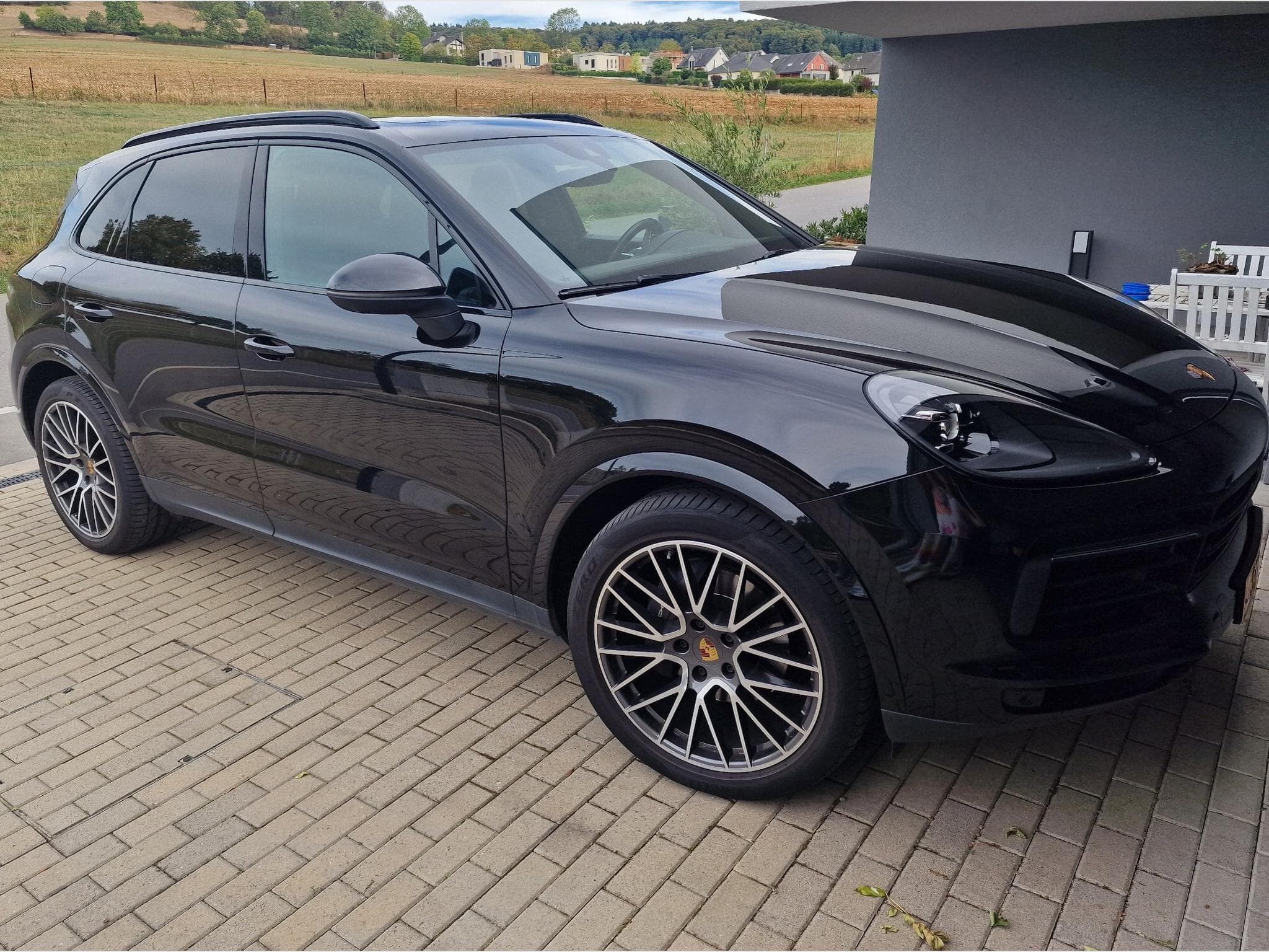 Porsche Cayenne (2023) - Photo 3