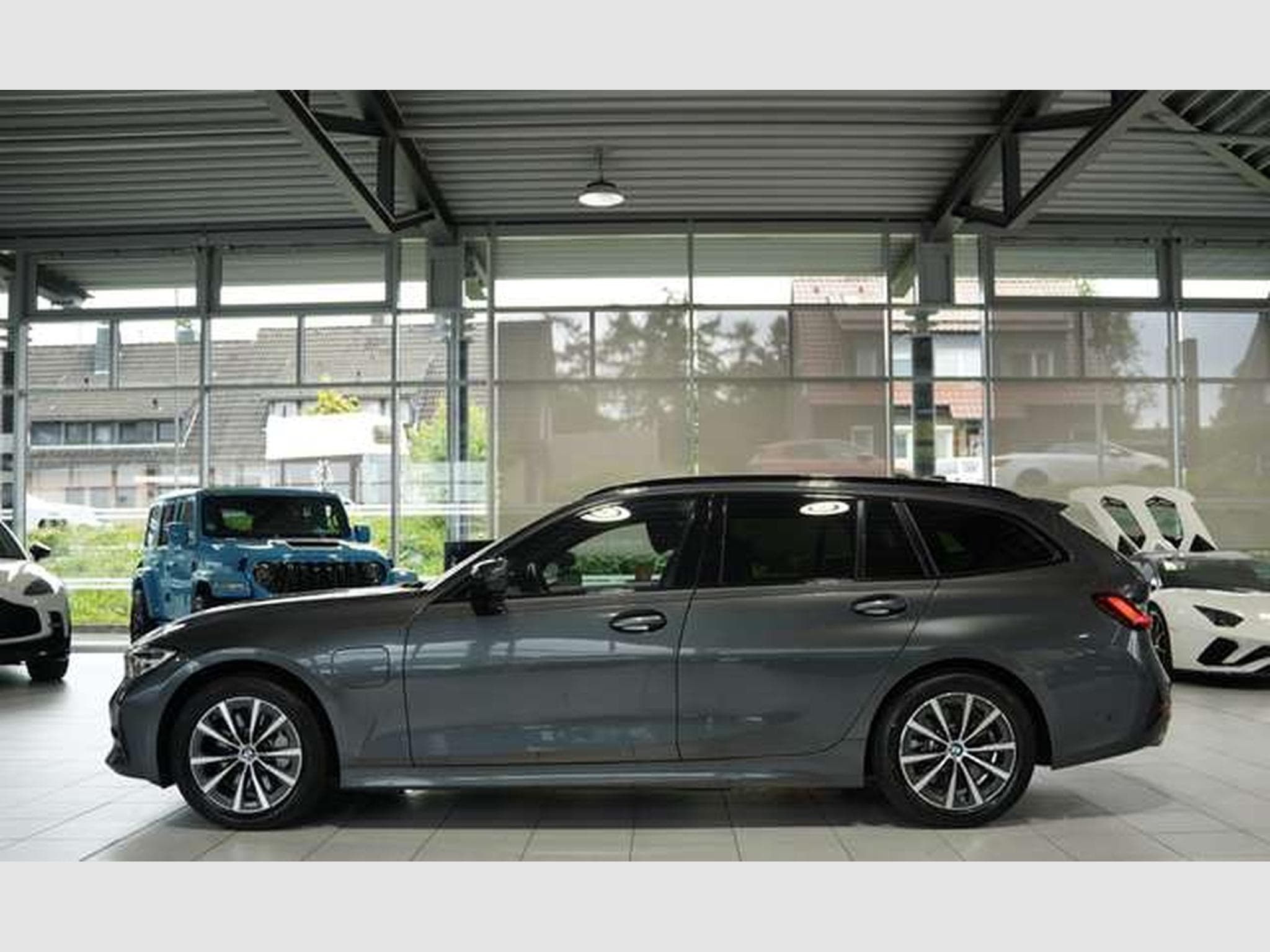 BMW 330 e Touring Sport Line *1.Hand *ACC *MwSt. * (2020) - Photo 10