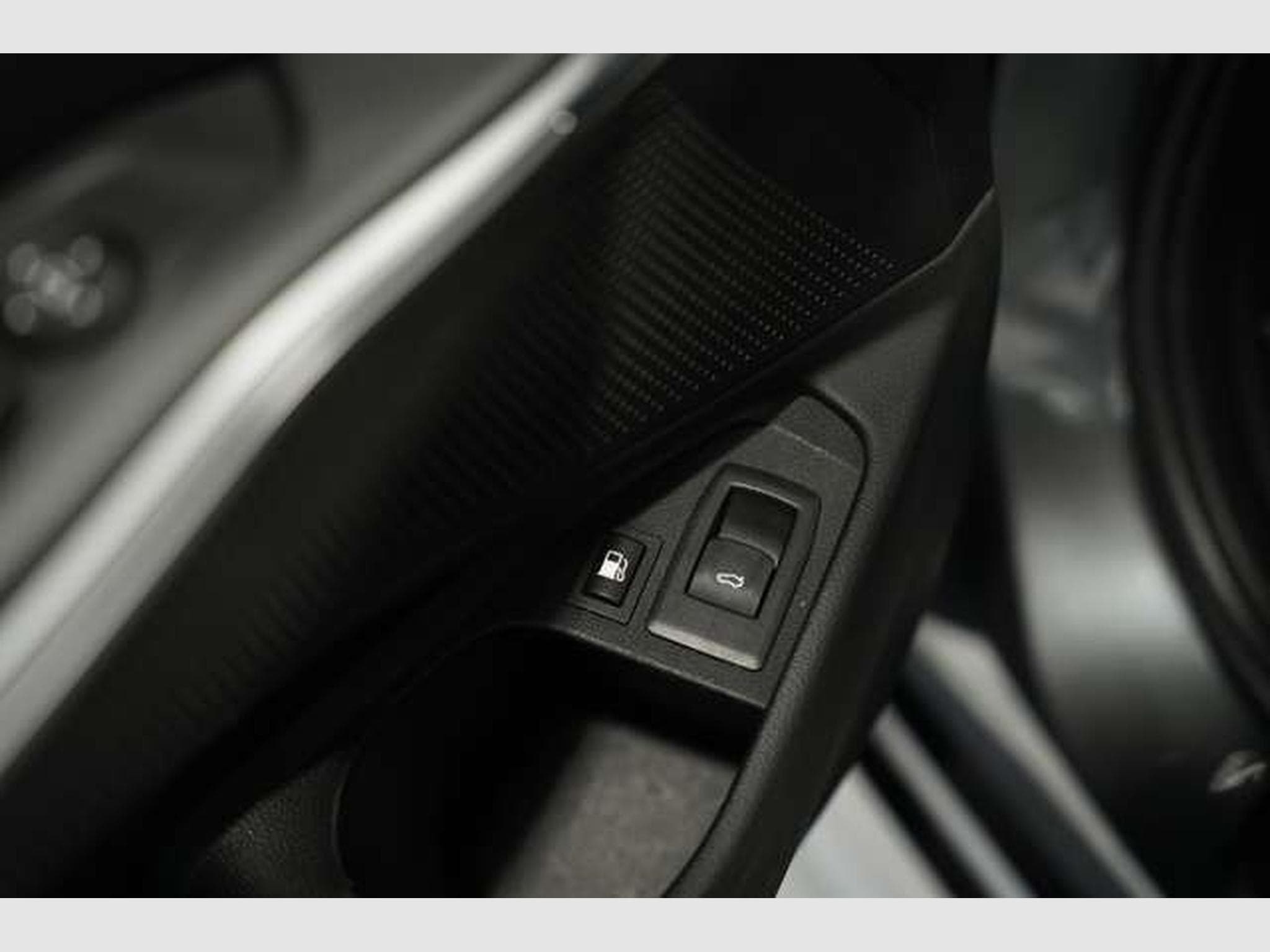 BMW 330 e Touring Sport Line *1.Hand *ACC *MwSt. * (2020) - Photo 21