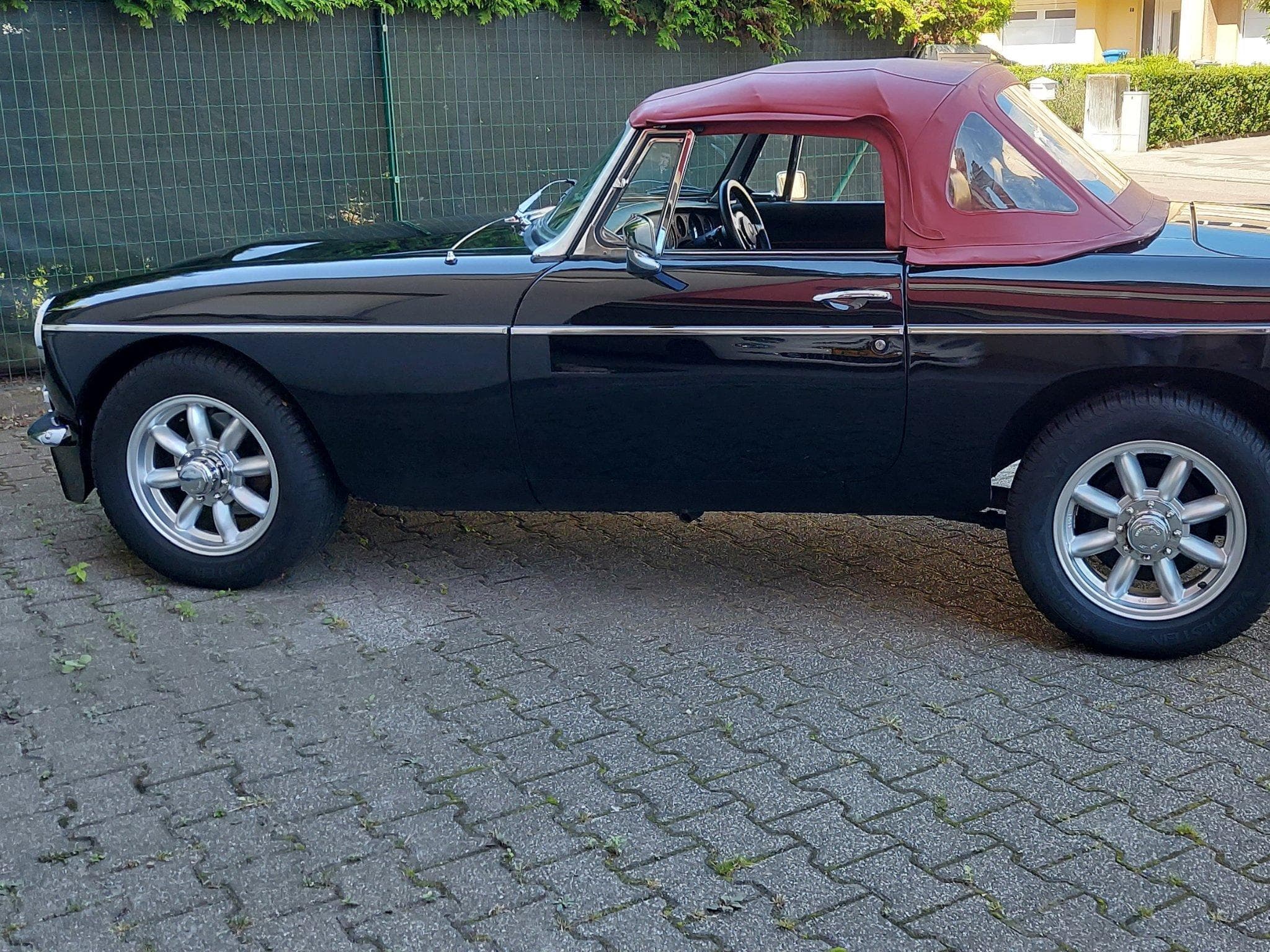 MG B MGB V8 3,5 litres (1977) - Photo 3
