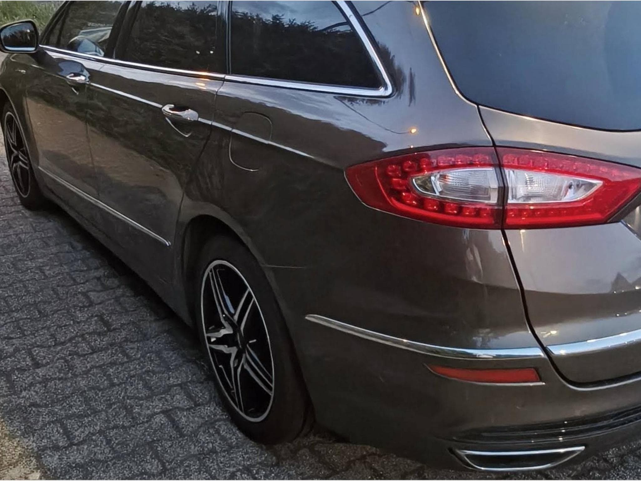 Ford Mondeo Vignale (2016) - Photo 3