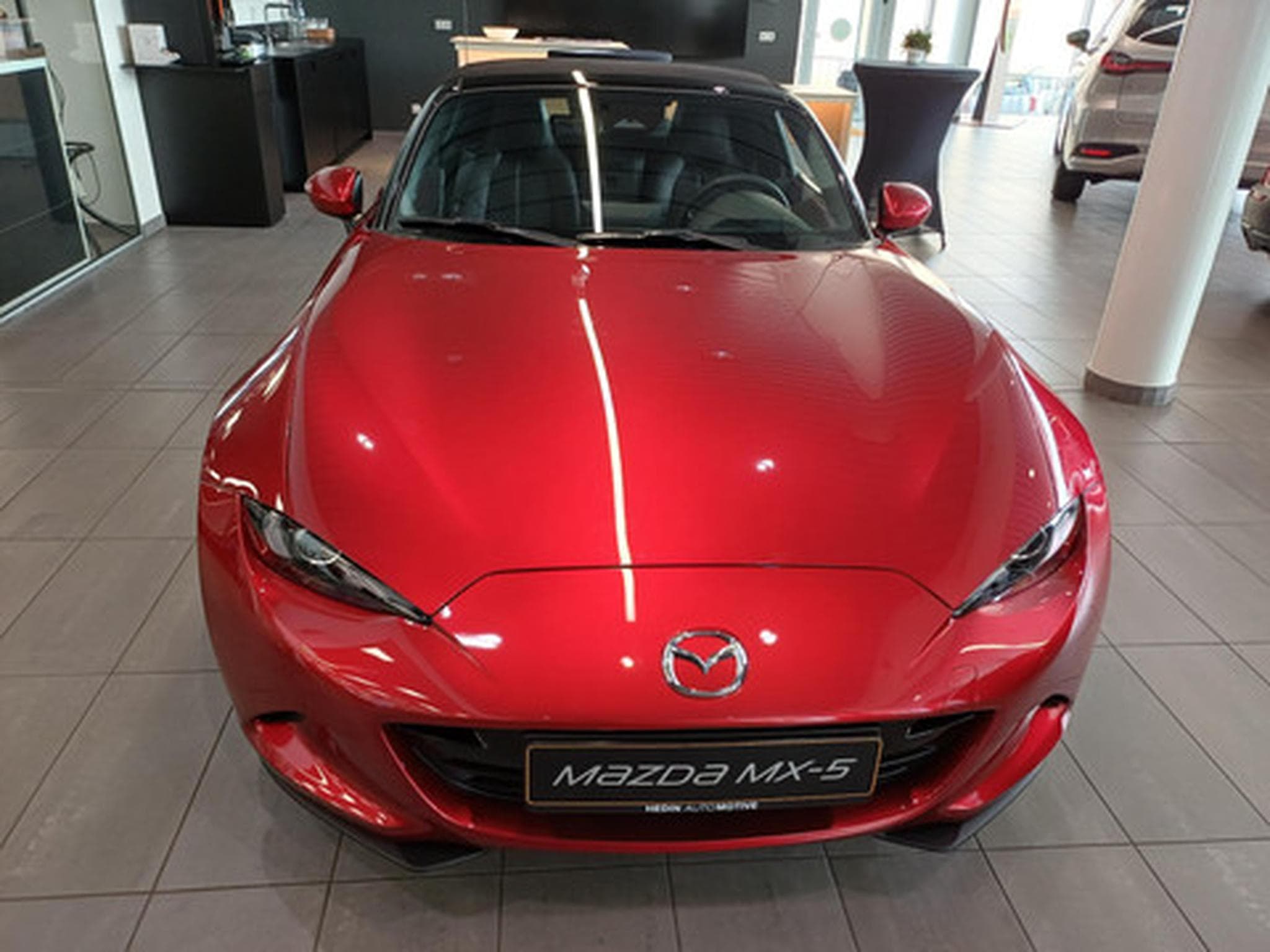 Mazda MX-5 1.5 Skyactiv-G 97kW Excl-Line Roadster (2026) - Photo 2