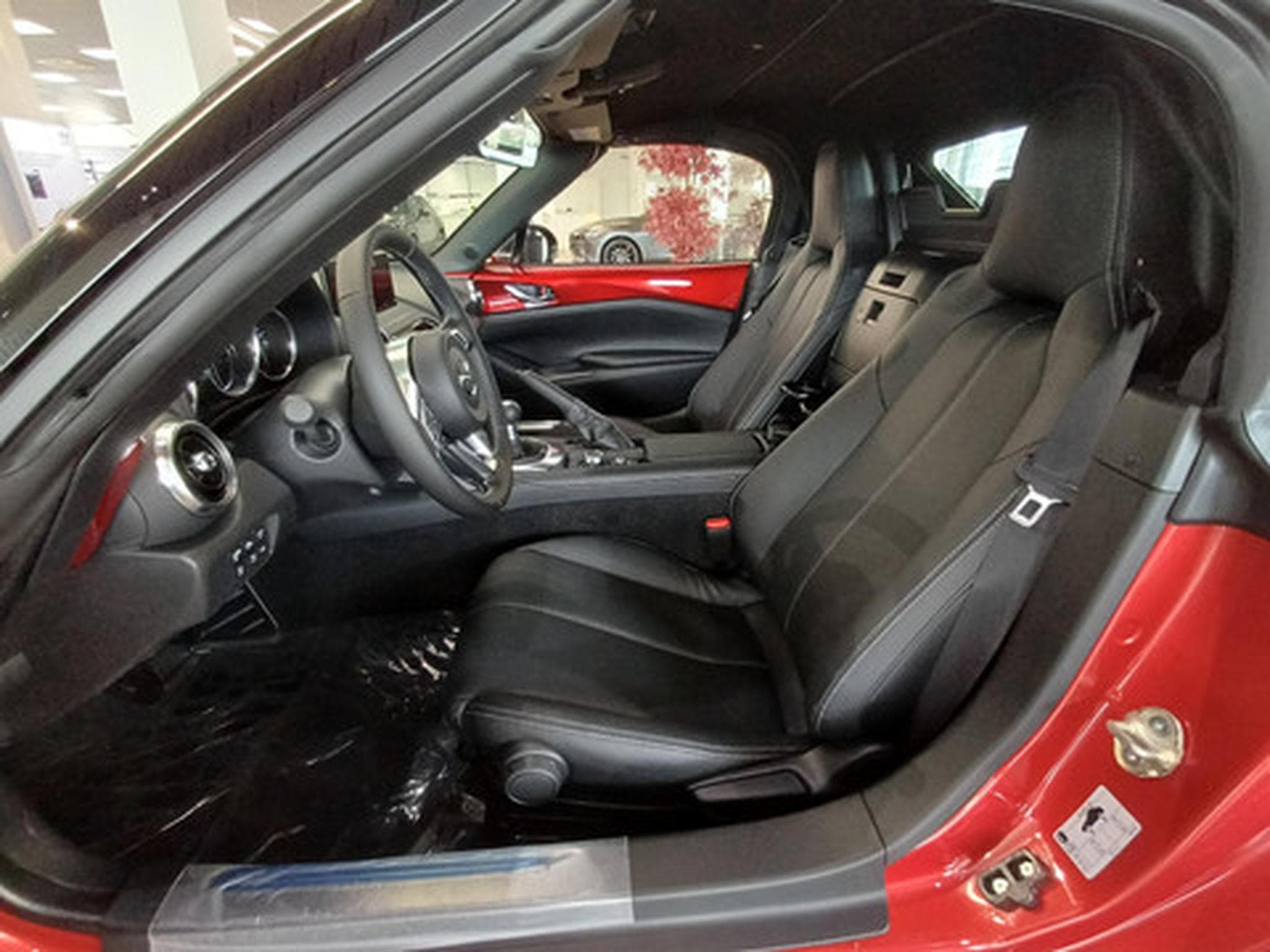 Mazda MX-5 1.5 Skyactiv-G 97kW Excl-Line Roadster (2026) - Photo 7