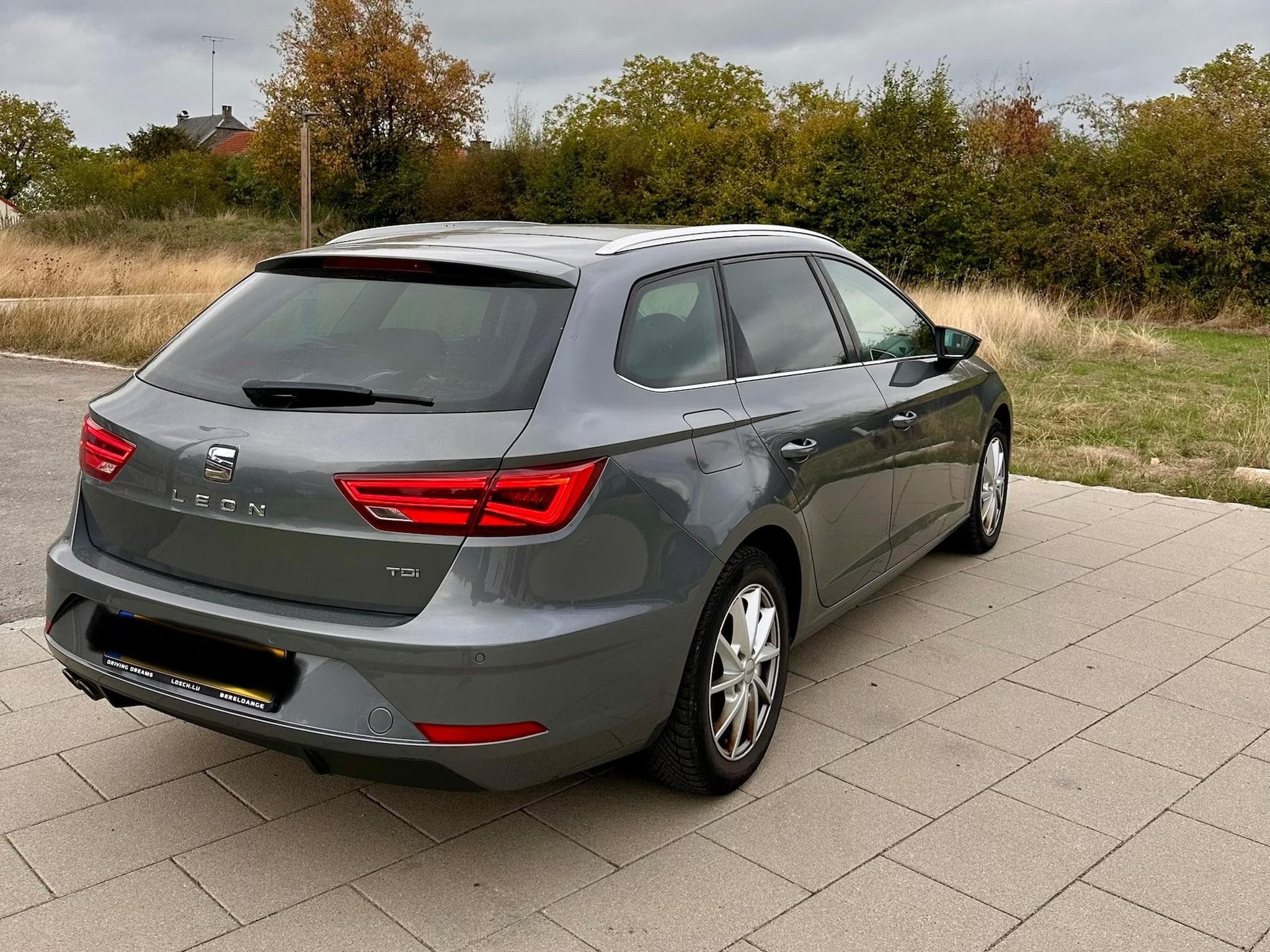 Seat Leon ST Xcellence 2.0 TDI DSG6 (2017) - Photo 3