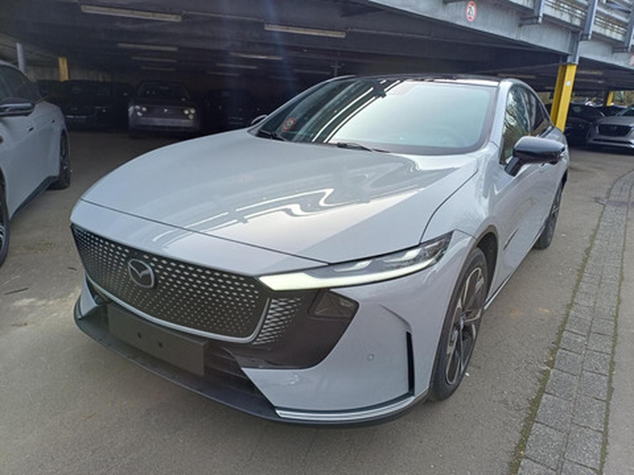 Mazda 6 6e BEV 68.8 kWh 190kW Takumi (2025) - Foto 1