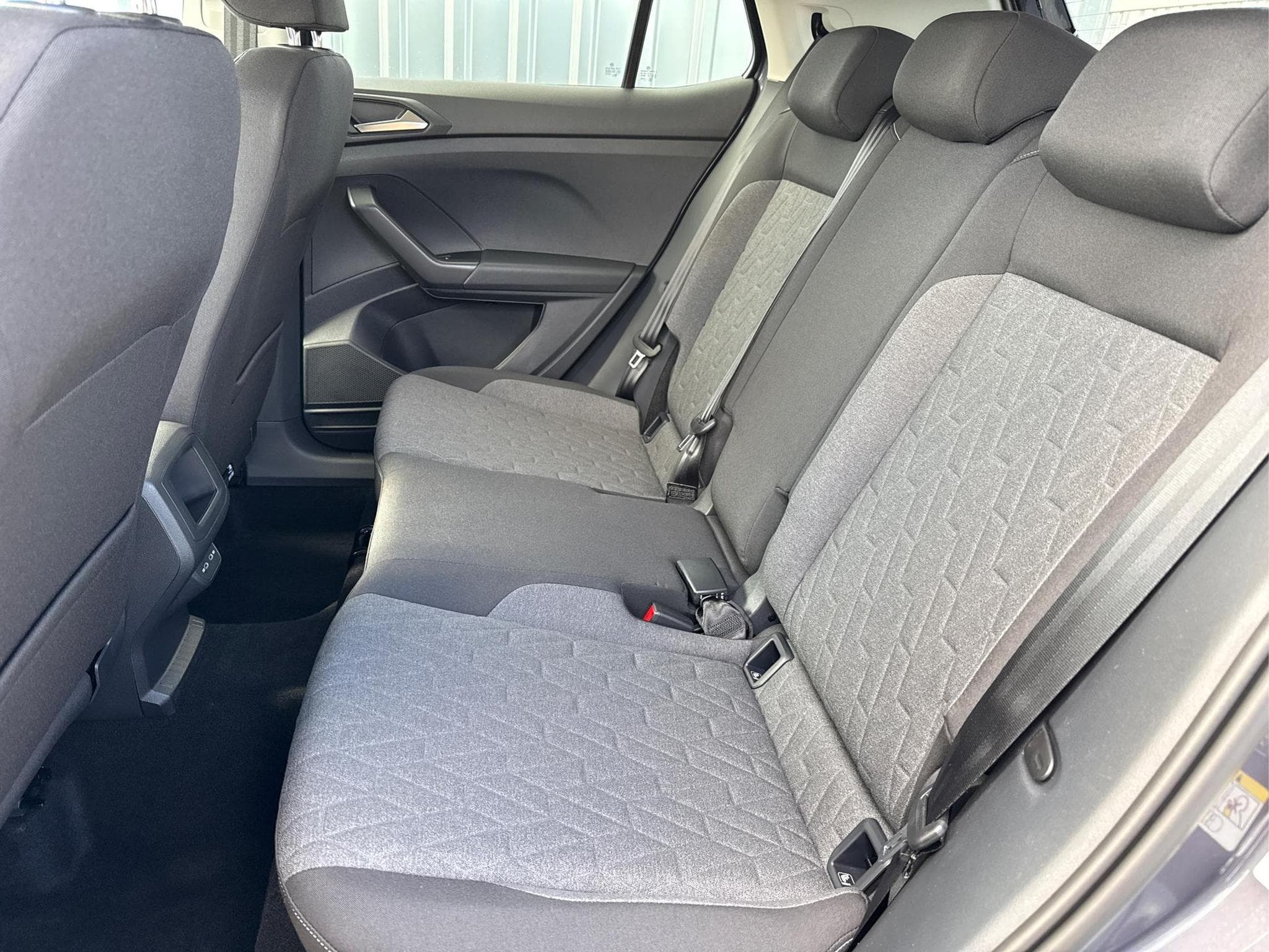 VW T-Cross Limited Edition 1,0 (2026) - Photo 9