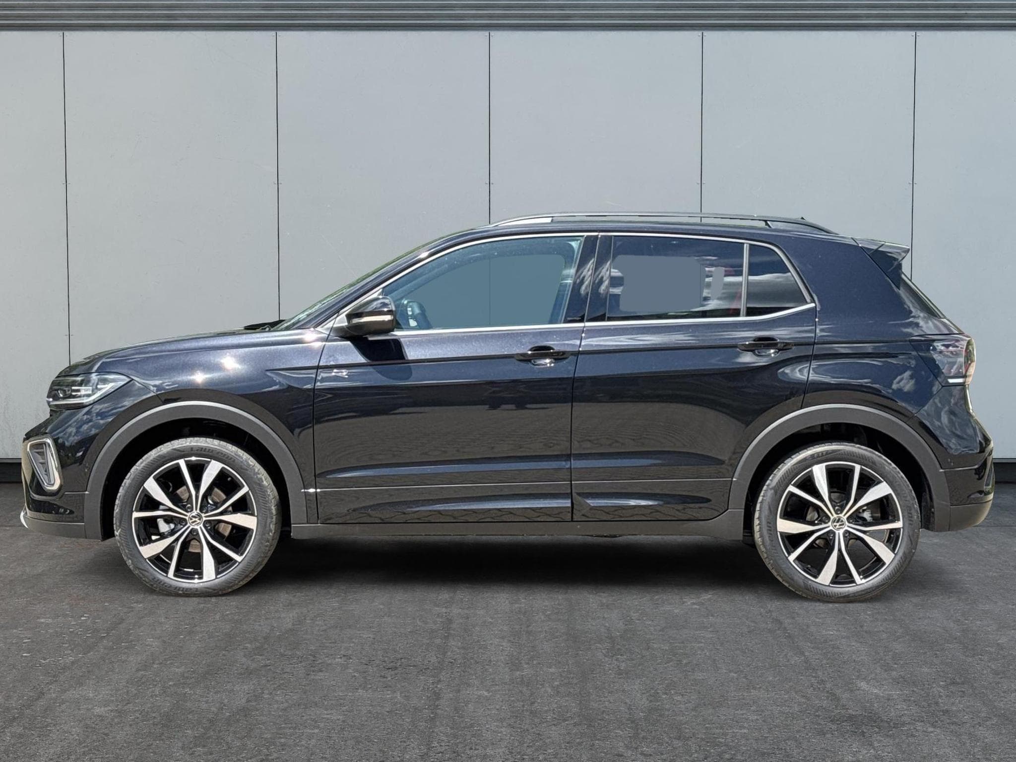 VW T-Cross R-Line Limited (2026) - Photo 2
