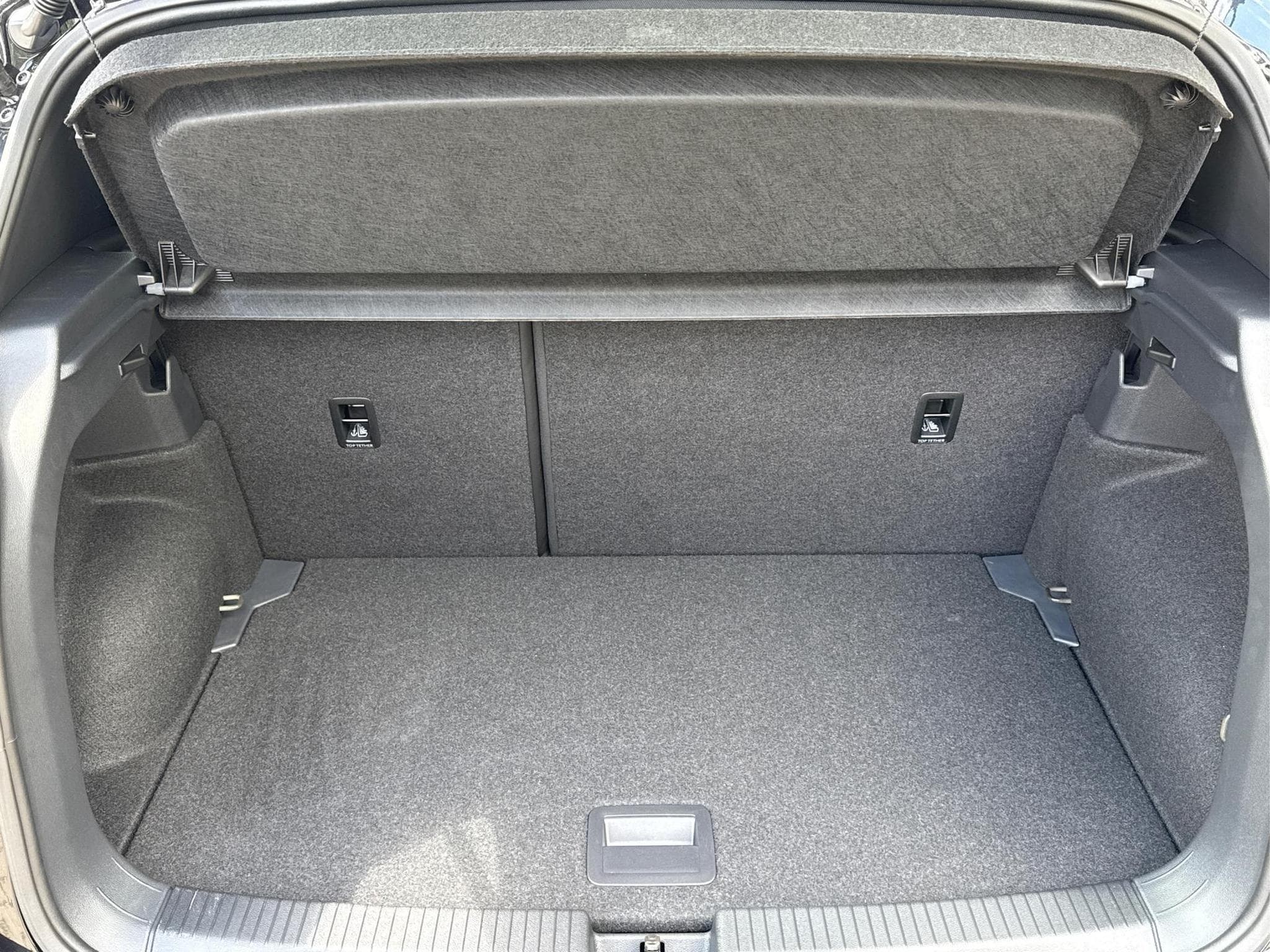 VW T-Cross R-Line Limited (2026) - Photo 10