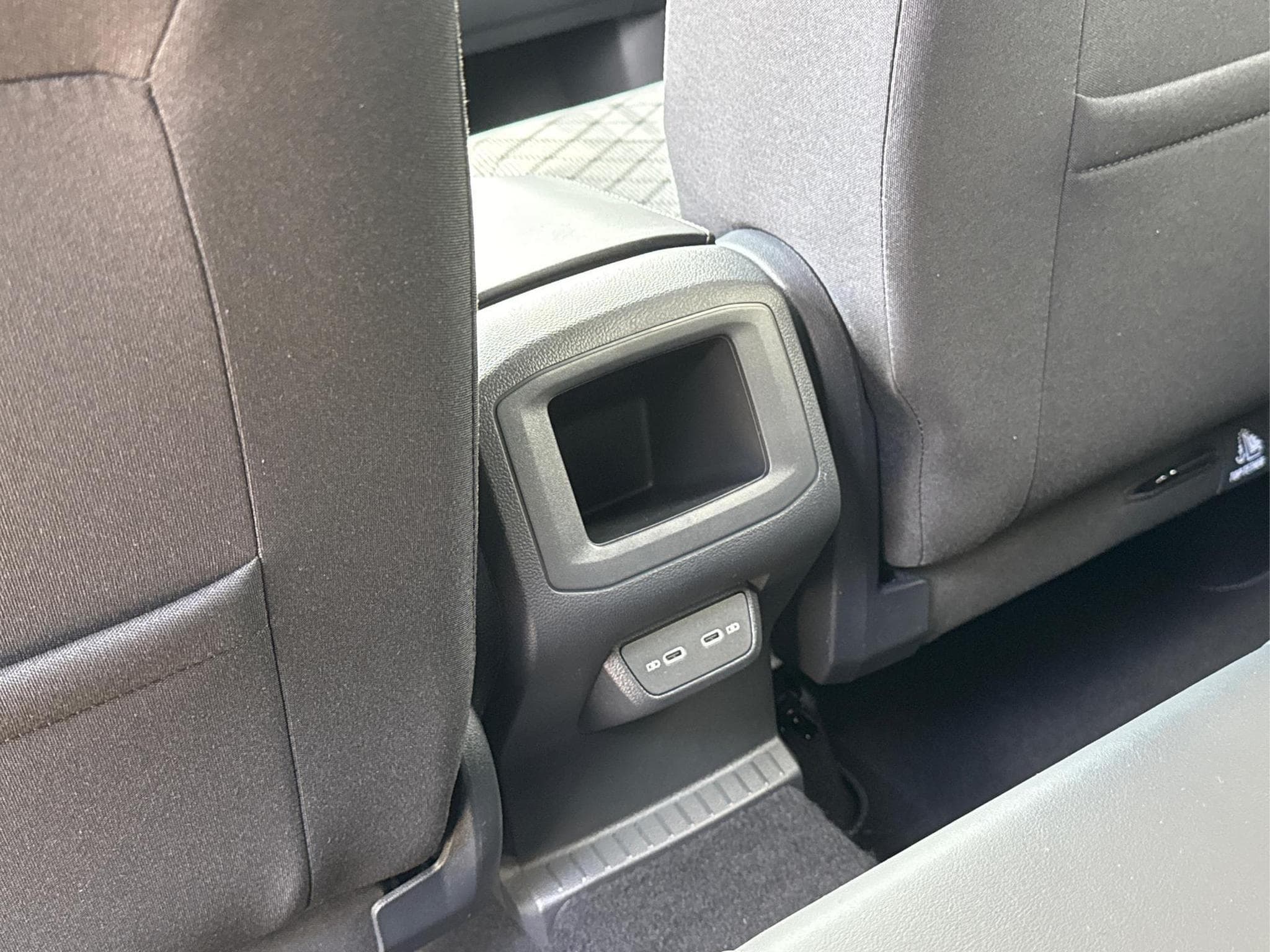 VW T-Cross R-Line Limited (2026) - Photo 18
