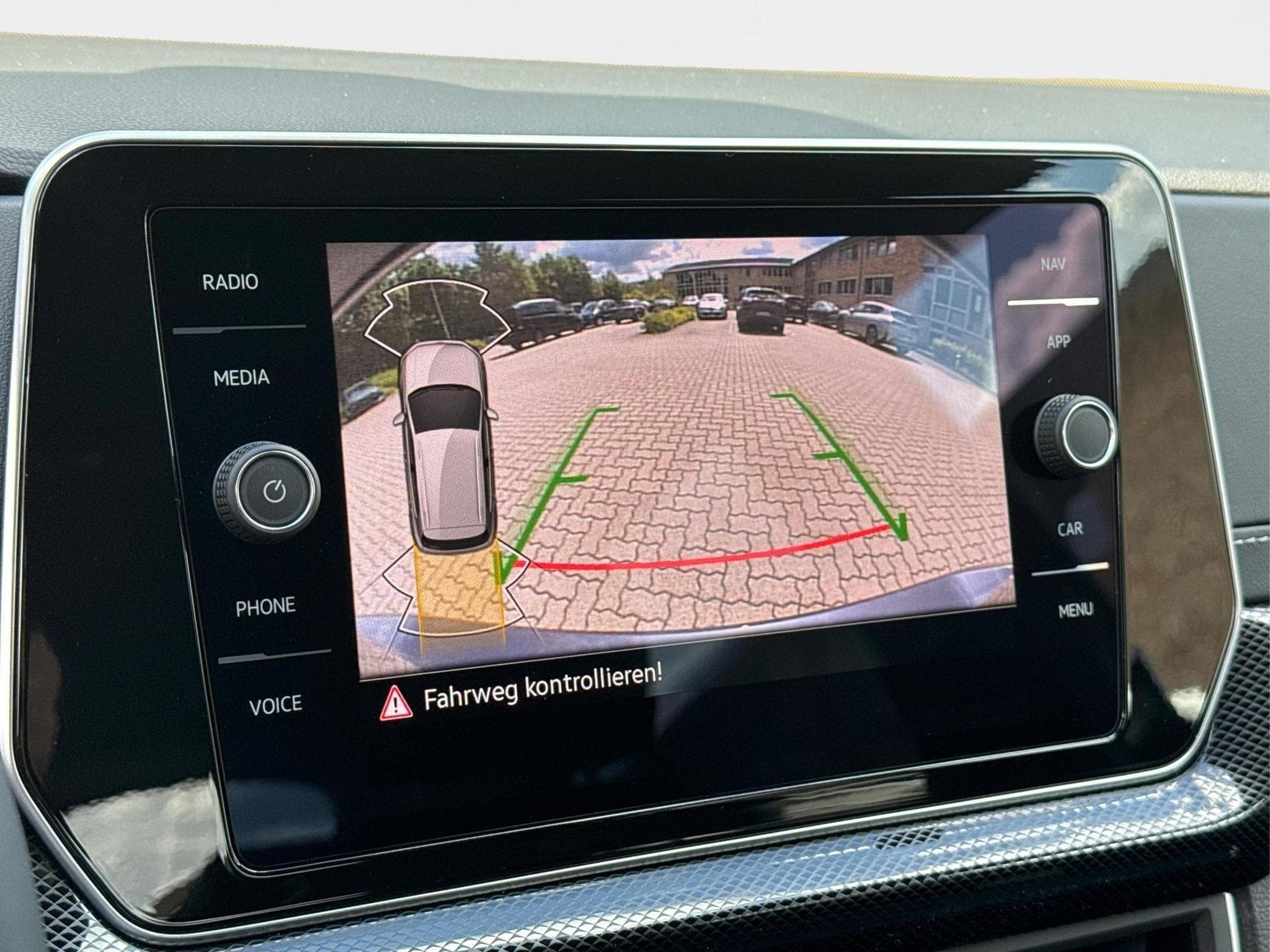 VW T-Cross R-Line Limited (2026) - Photo 10