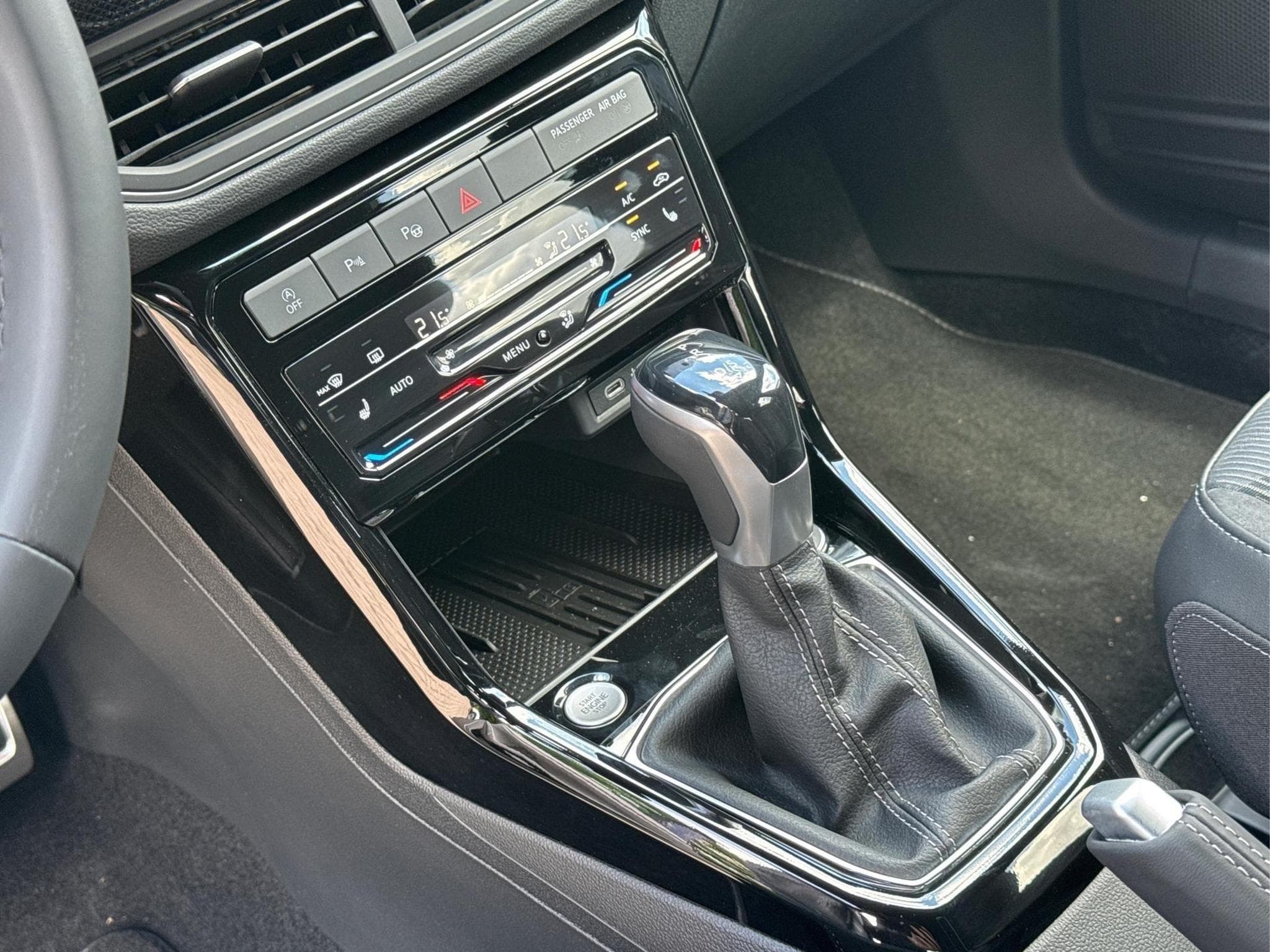 VW T-Cross R-Line Limited (2026) - Photo 18